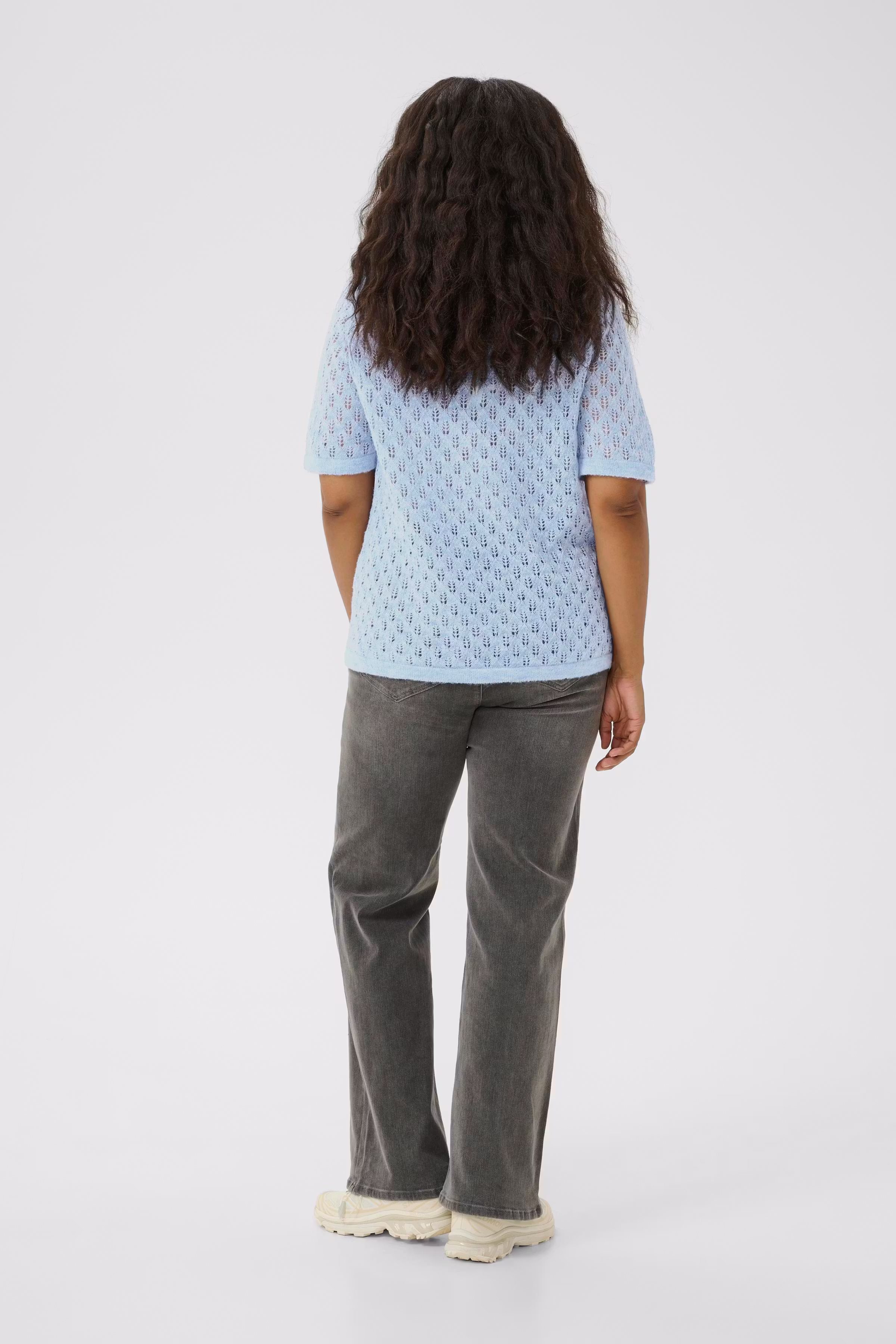 KCloura Pullover LOOKBOOK BACK 10583481-1540311