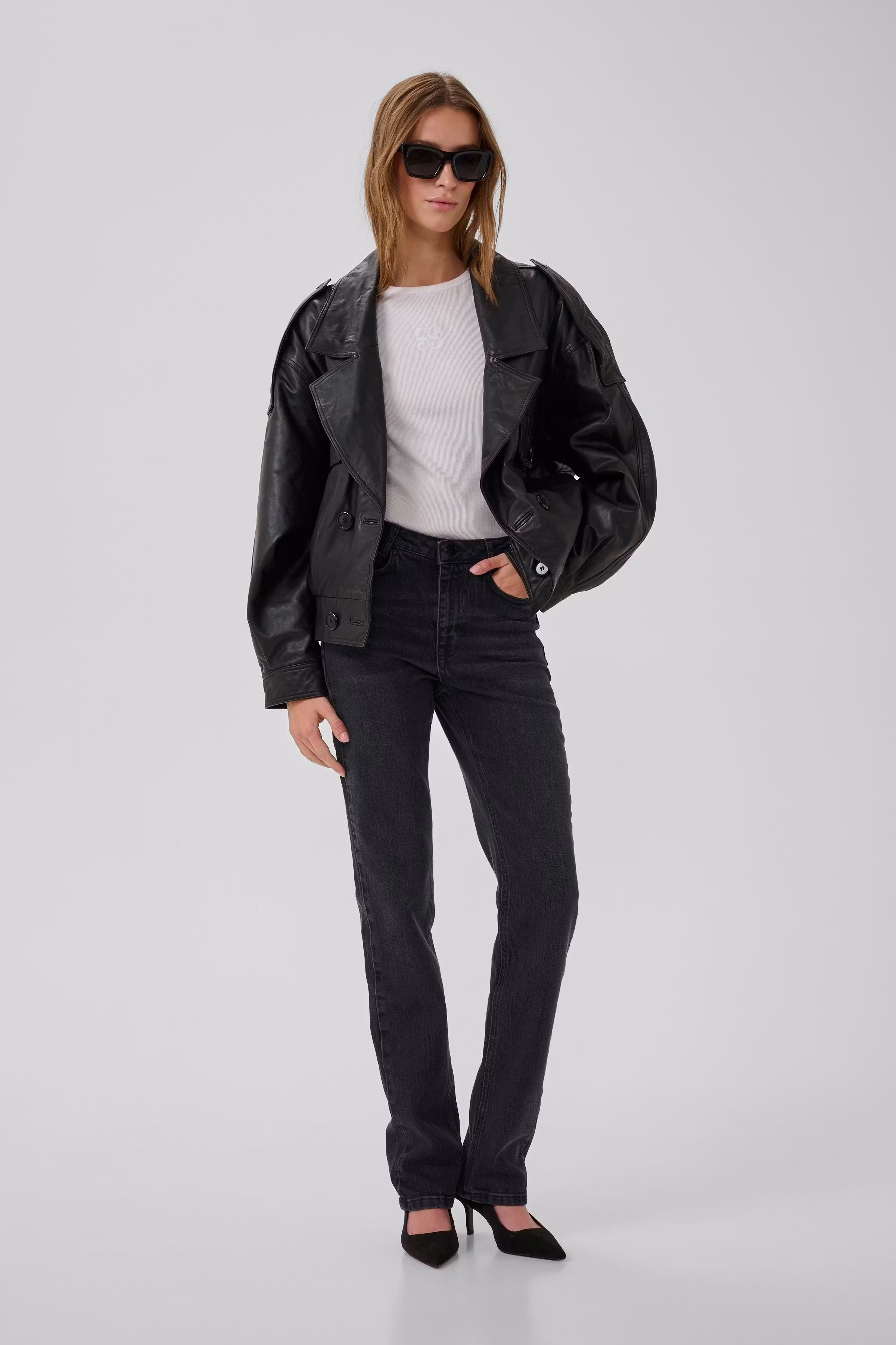 07 THE ISA HIGH STRAIGHT LOCATION NONE 10705264-100070