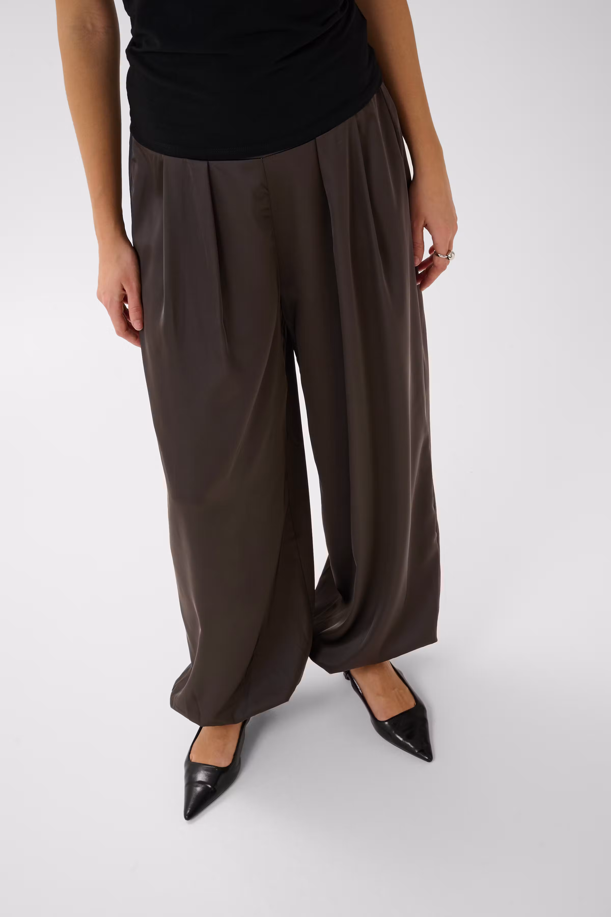 KAfaye Hose LOOKBOOK DETAIL 10513193-190915