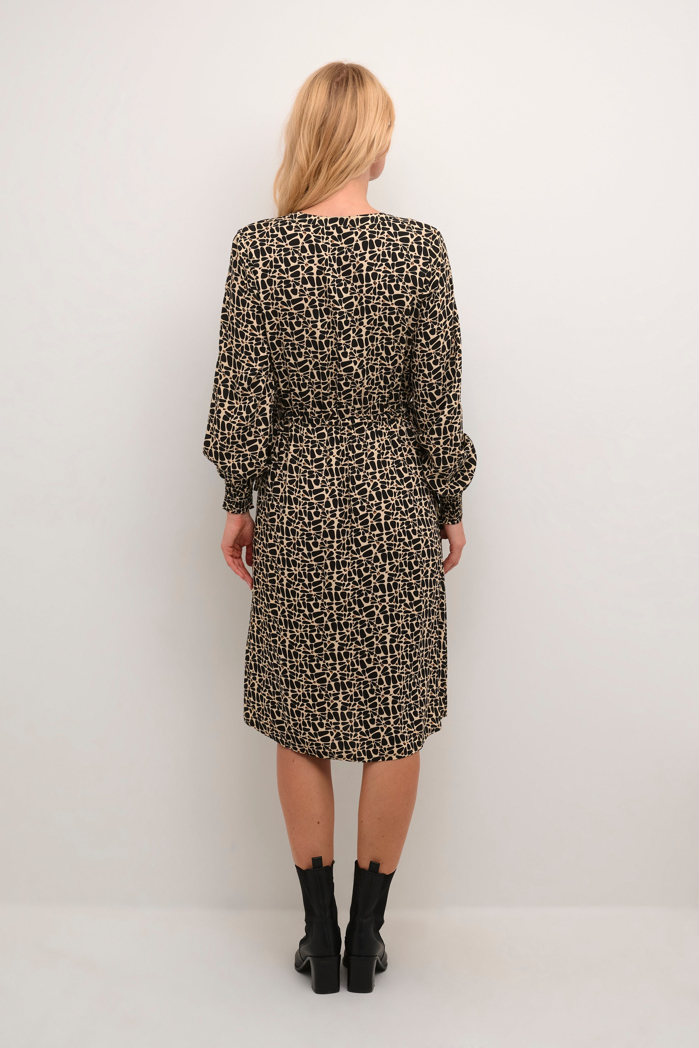 BPfabia Kleid LOOKBOOK BACK 10590582-105308B