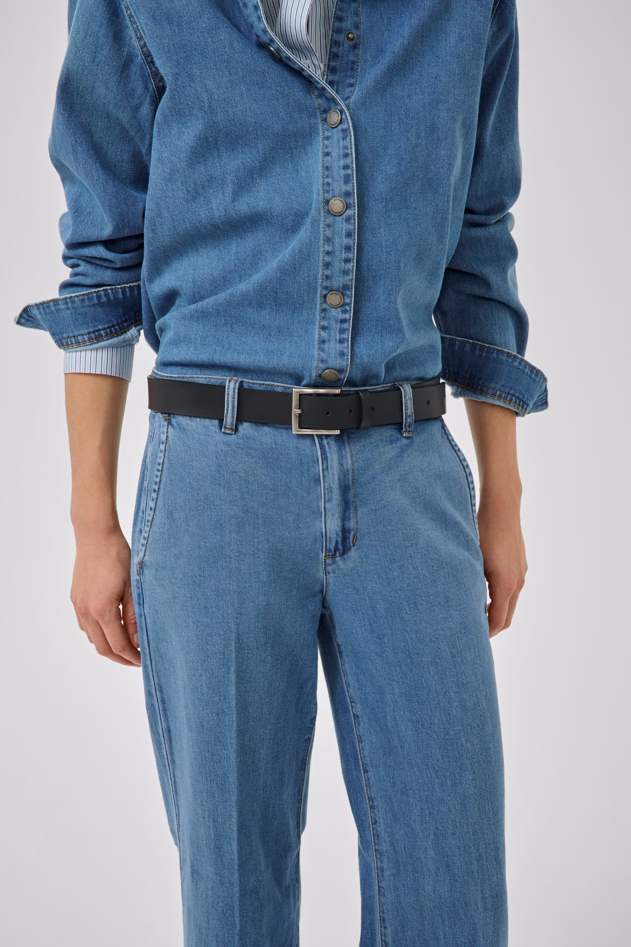 30 THE LARA 115 PANT LOOKBOOK DETAIL 10705210-100053