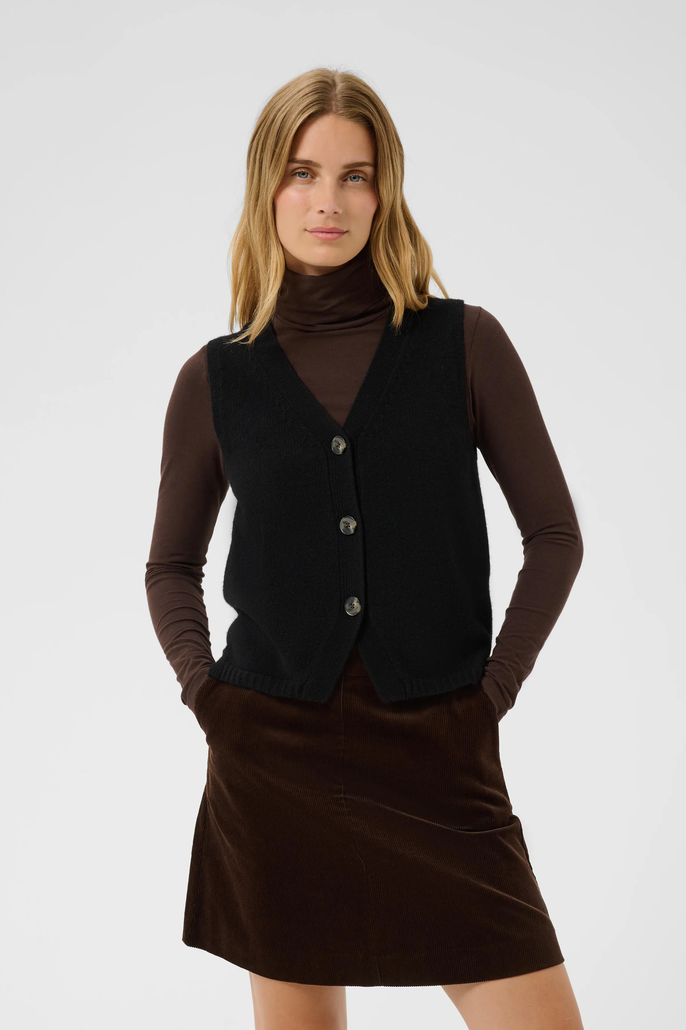 SylvaPW Vest LOOKBOOK FRONT 30310052-194008