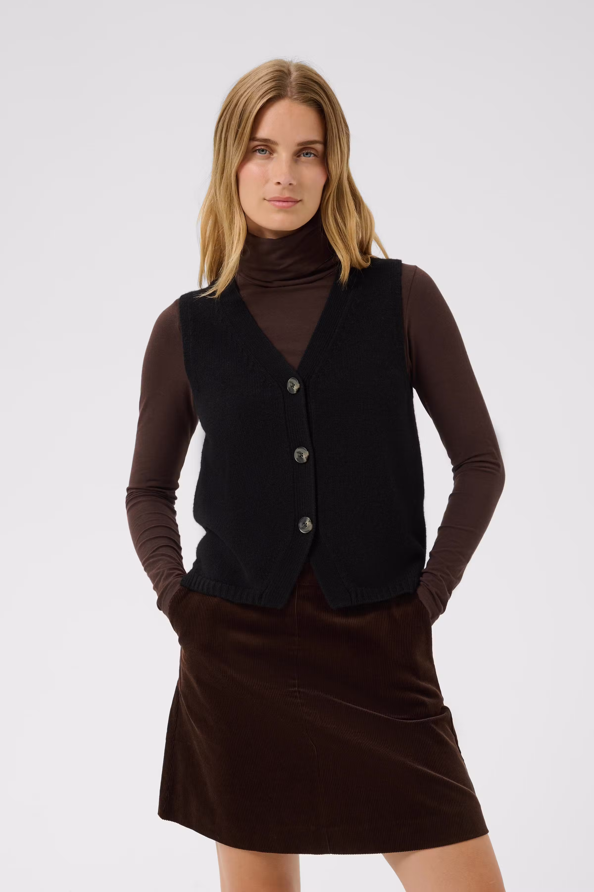 SylvaPW Vest LOOKBOOK FRONT 30310052-194008