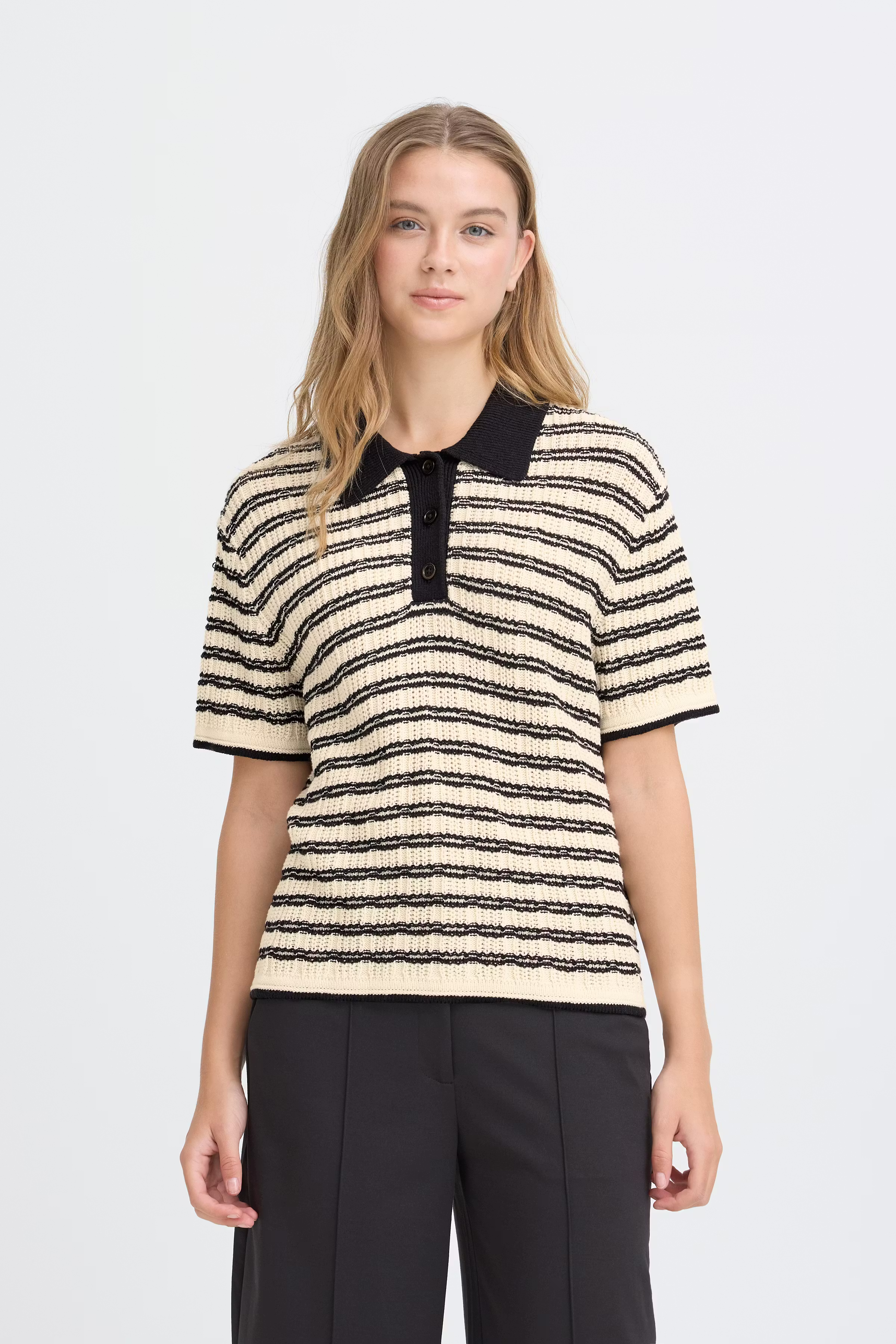 IHCHANY Pullover LOOKBOOK FRONT 20125166-900004033