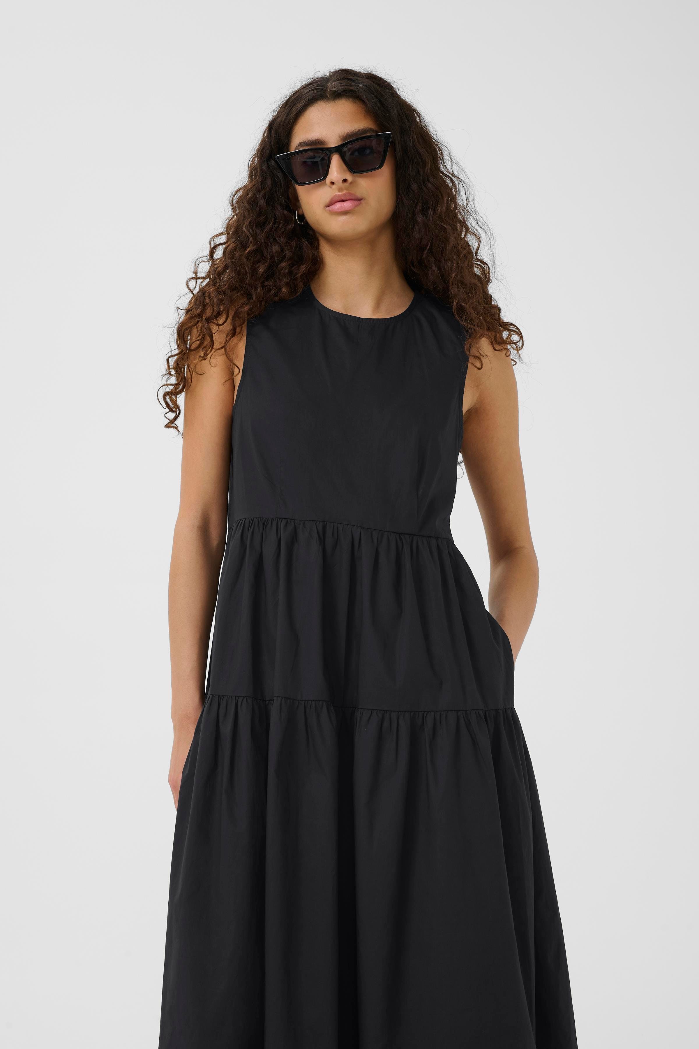 FurlaIW Dress LOOKBOOK FRONT 30110409-194008