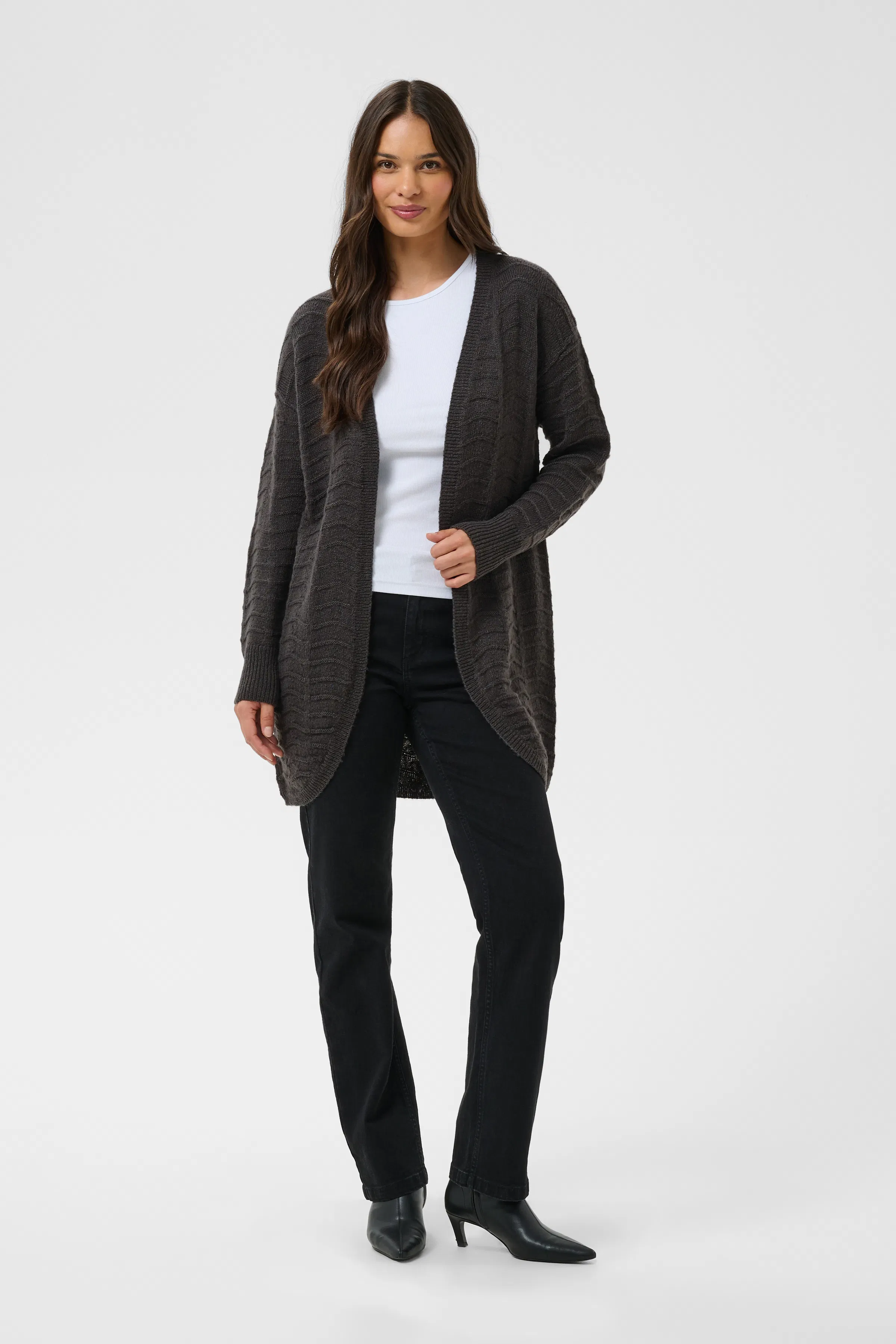 KAemria Cardigan LOOKBOOK FRONT 10506359-100125