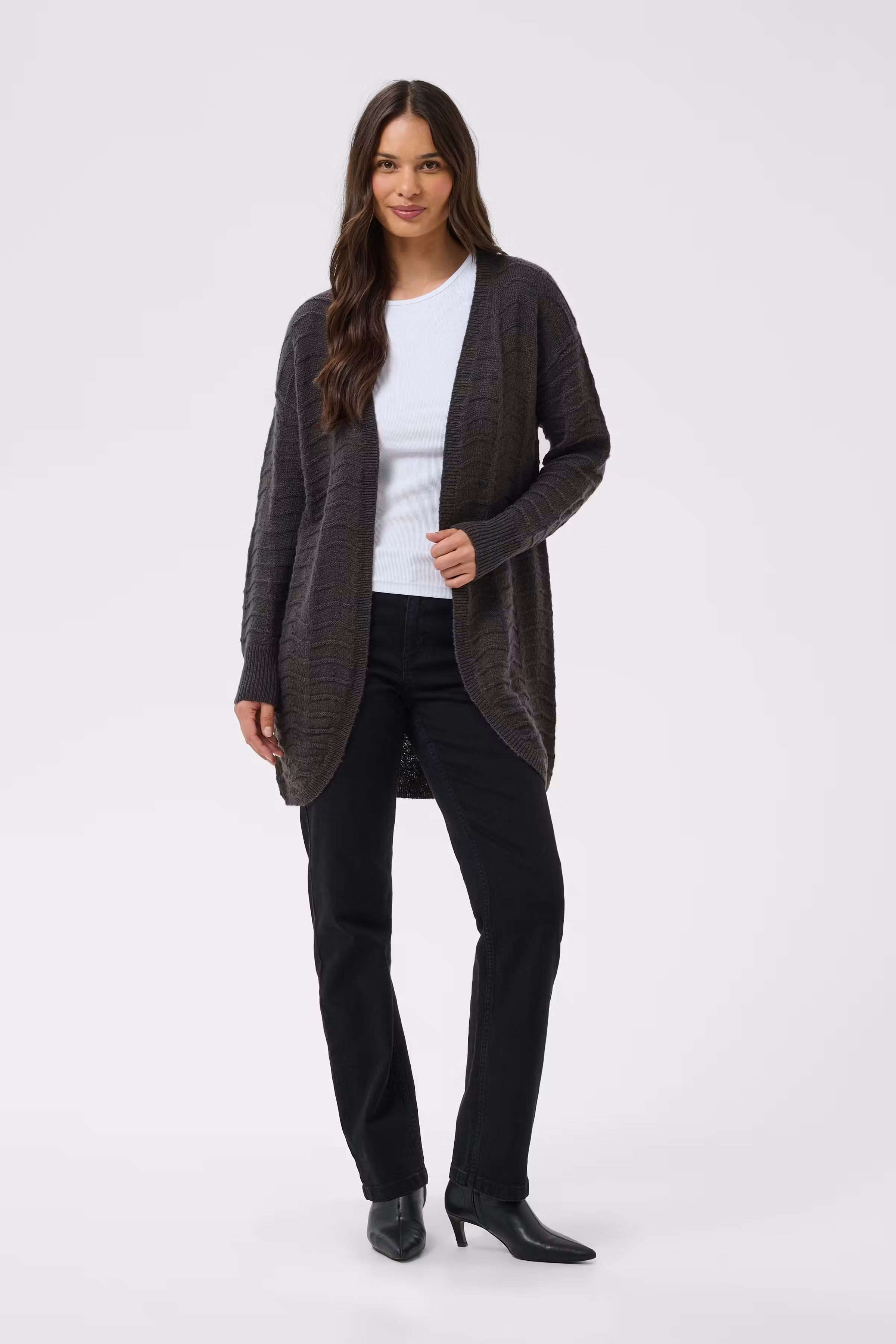 KAemria Cardigan LOOKBOOK FRONT 10506359-100125