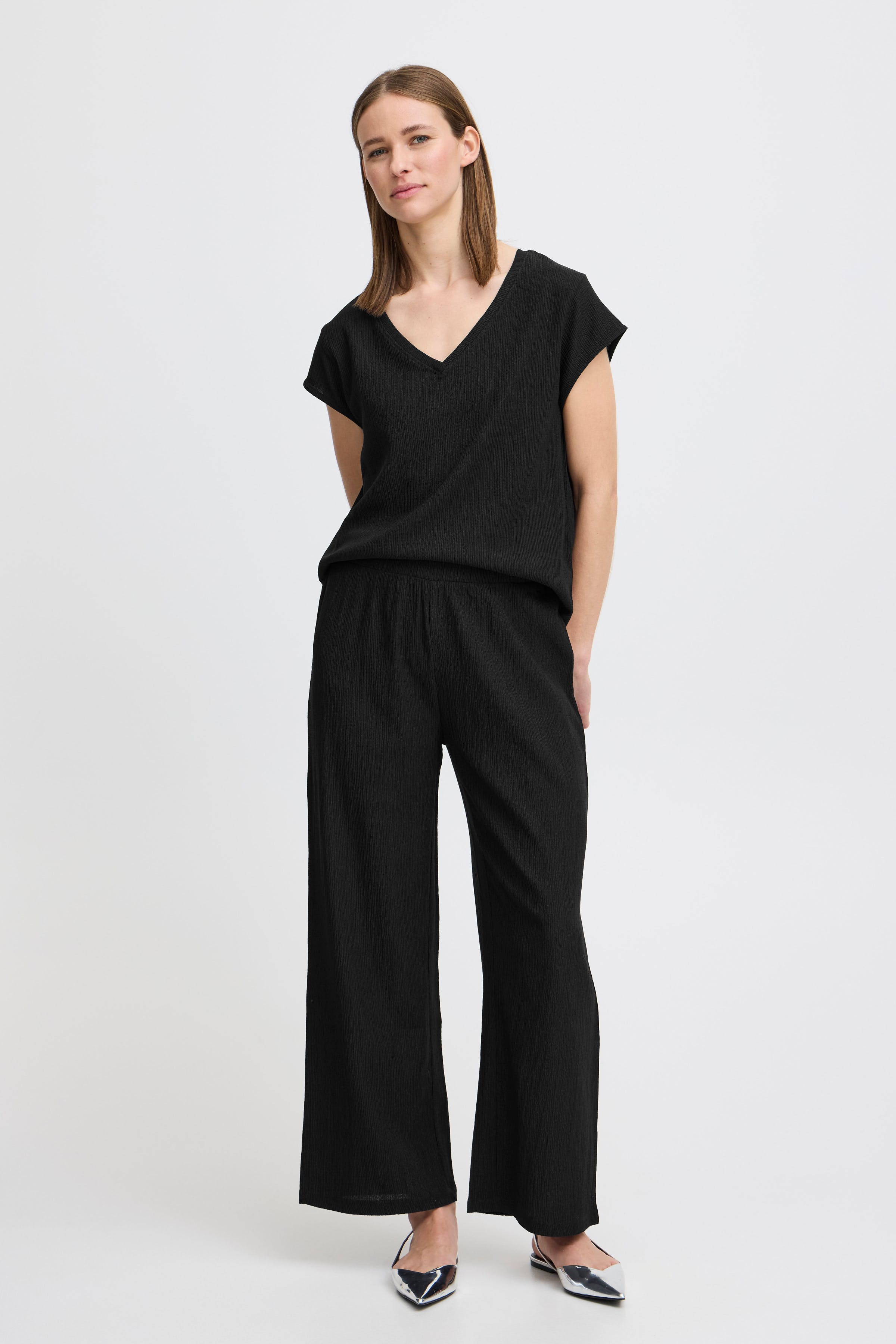 BYROSA Hose LOOKBOOK FRONT 20814967-200451