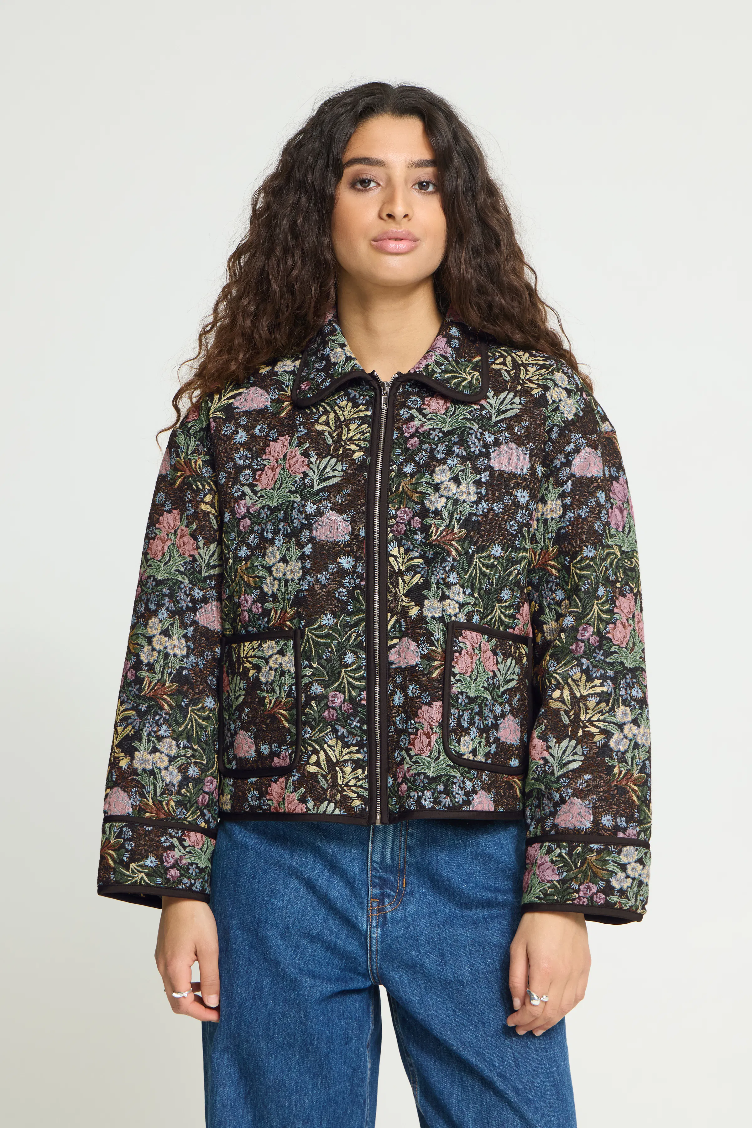 IHHULINA Oberbekleidung LOOKBOOK FRONT 20126682-900012195