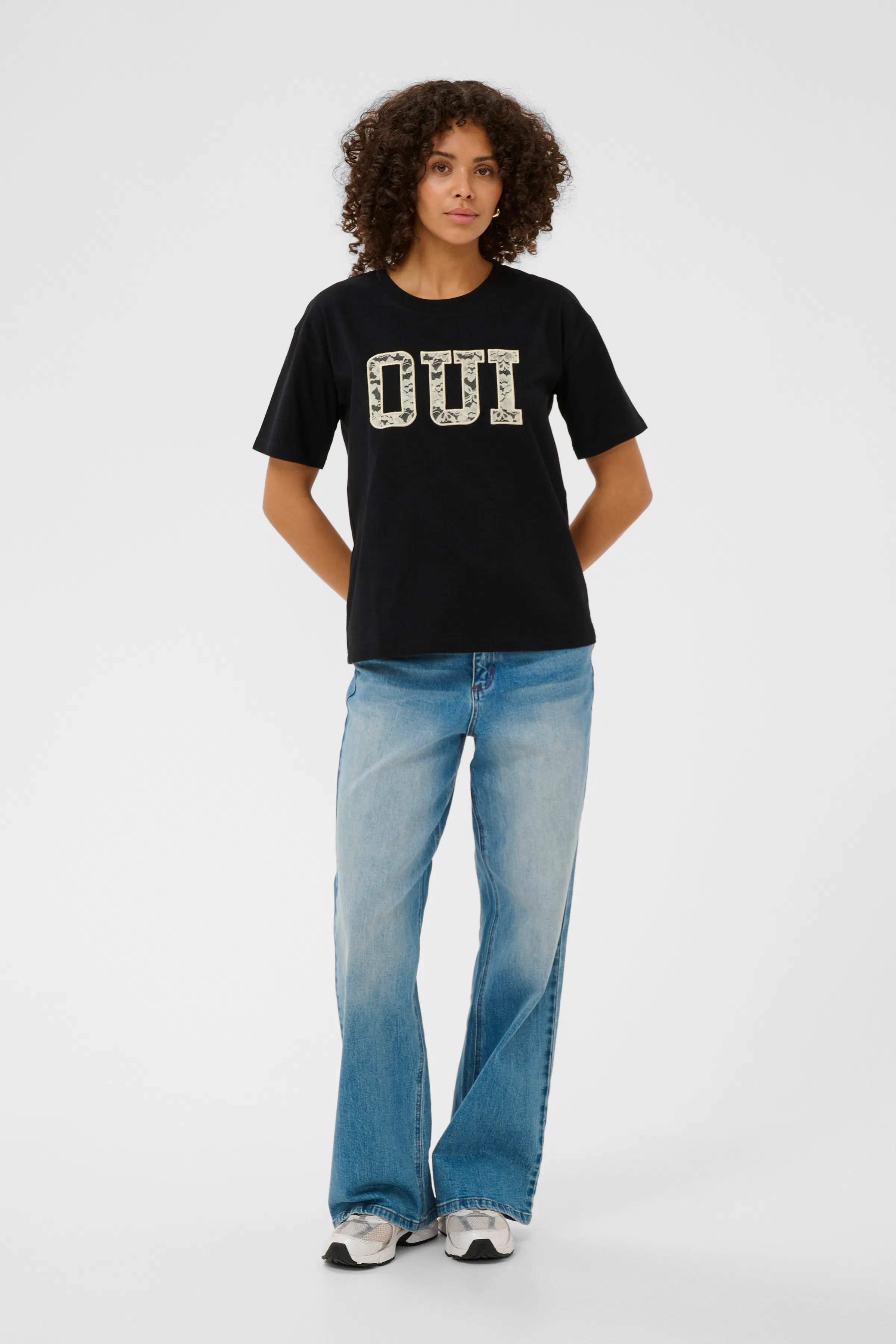 KArosie T-shirt LOOKBOOK FRONT 10511300-100121