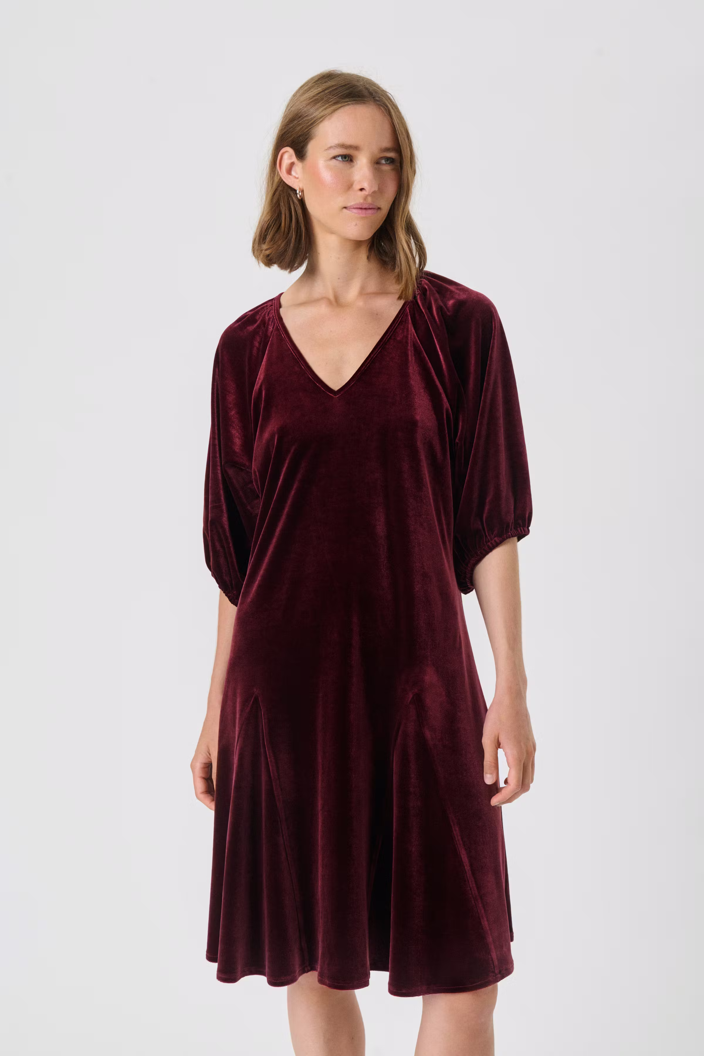 RuthyaPW Dress LOOKBOOK FRONT 30310230-191725