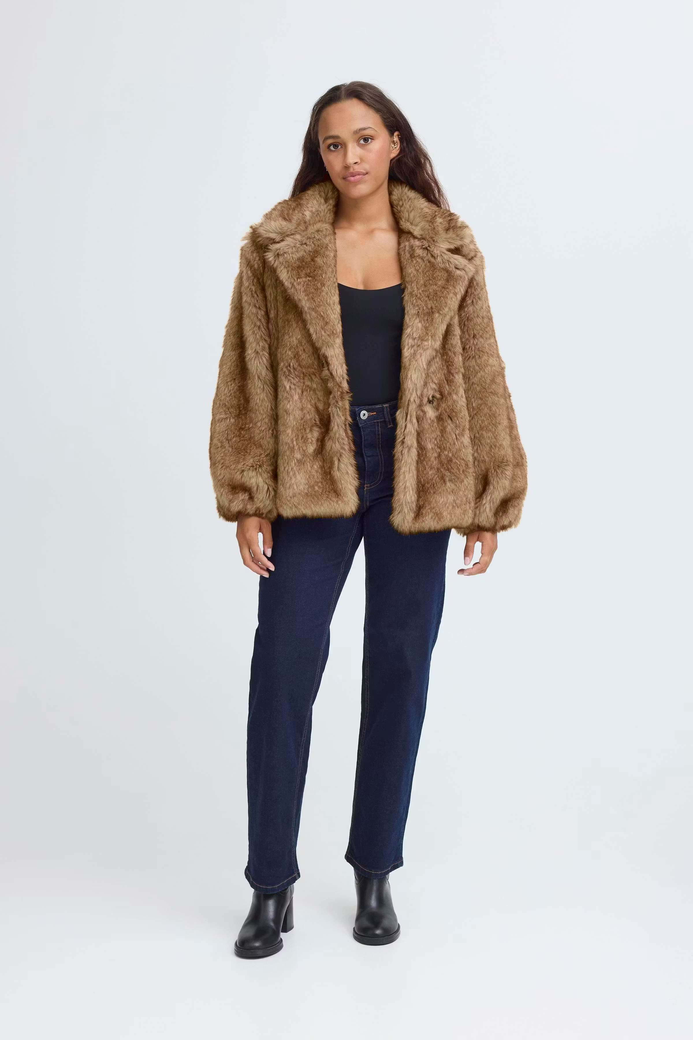 IHFAZOCA Yttertøy LOOKBOOK FRONT 20124552-900001339