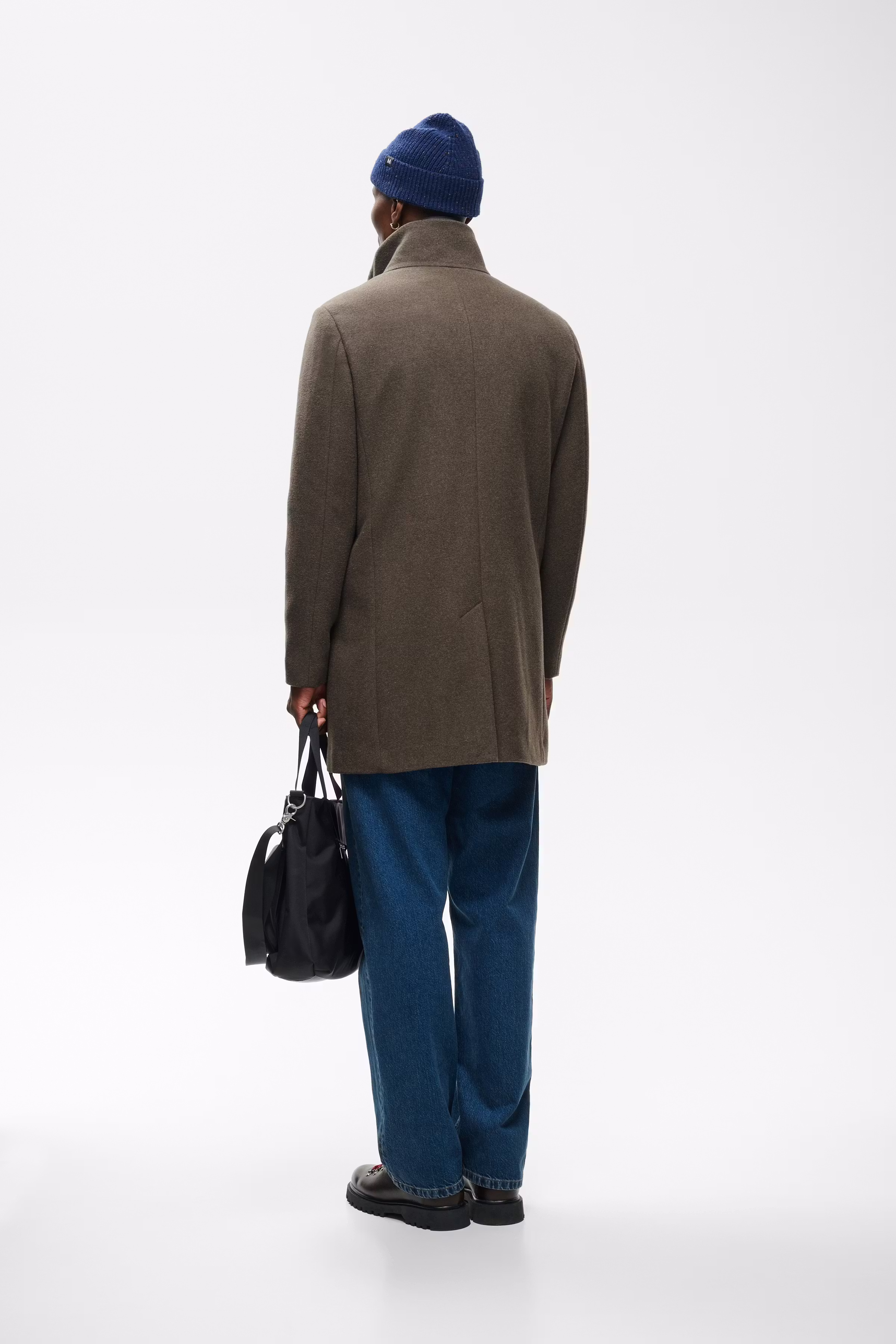 Harvey Wollmantel LOOKBOOK BACK 30203845-181110