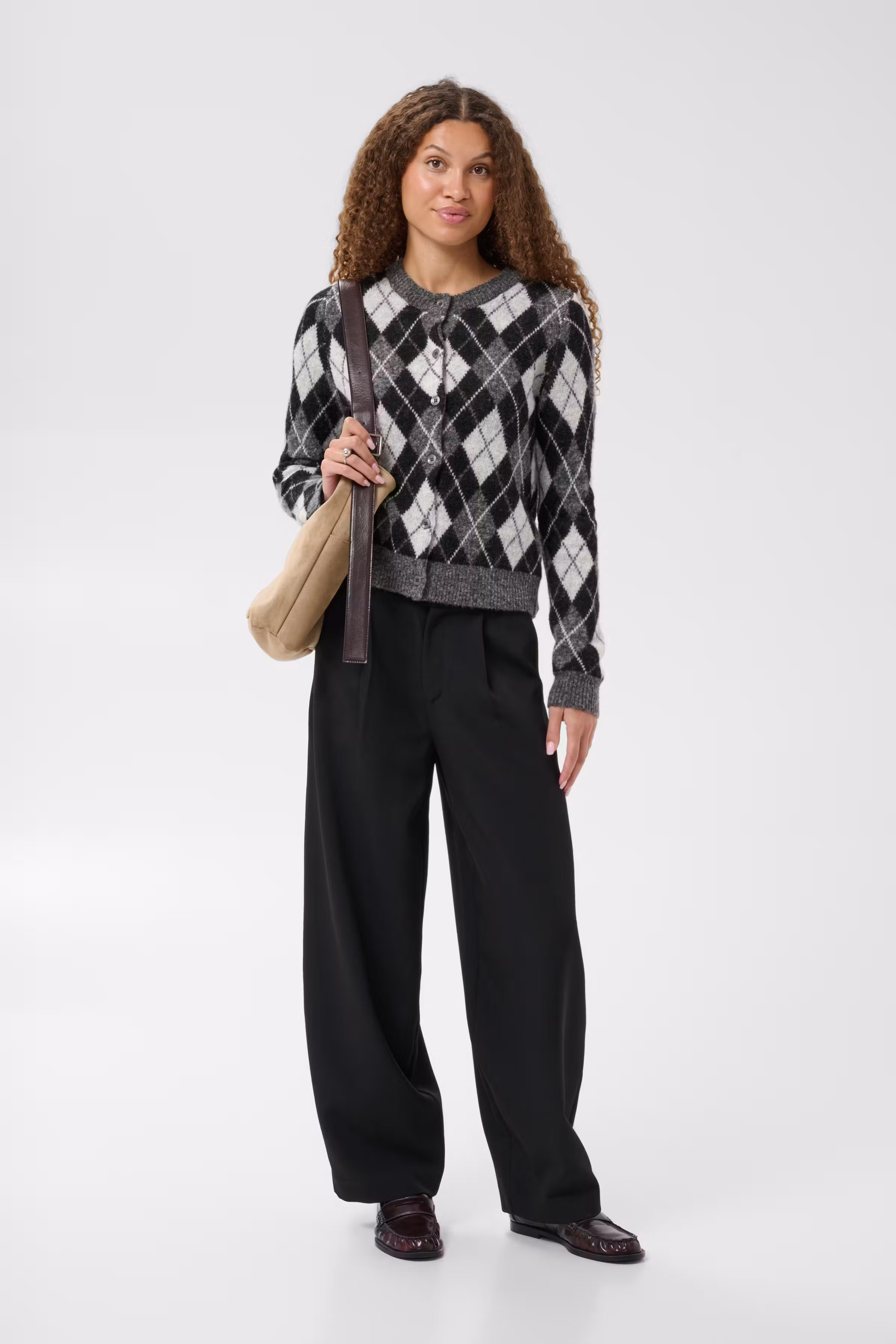 KAharlow Argyle Cardigan i ullblanding LOOKBOOK FRONT 10512423-1000008