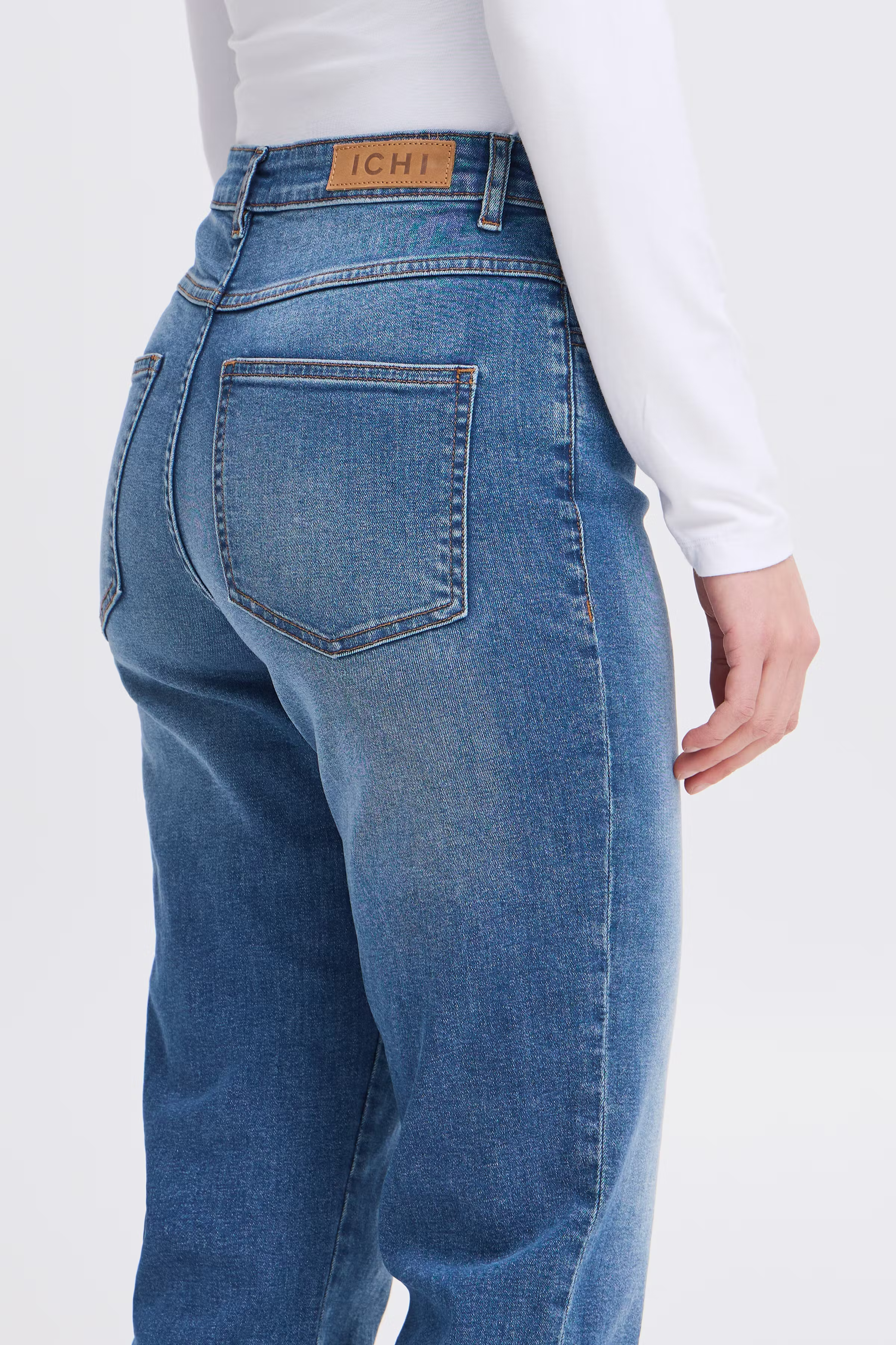 IHTWIGGY Capri bukser LOOKBOOK DETAIL 20123148-200928