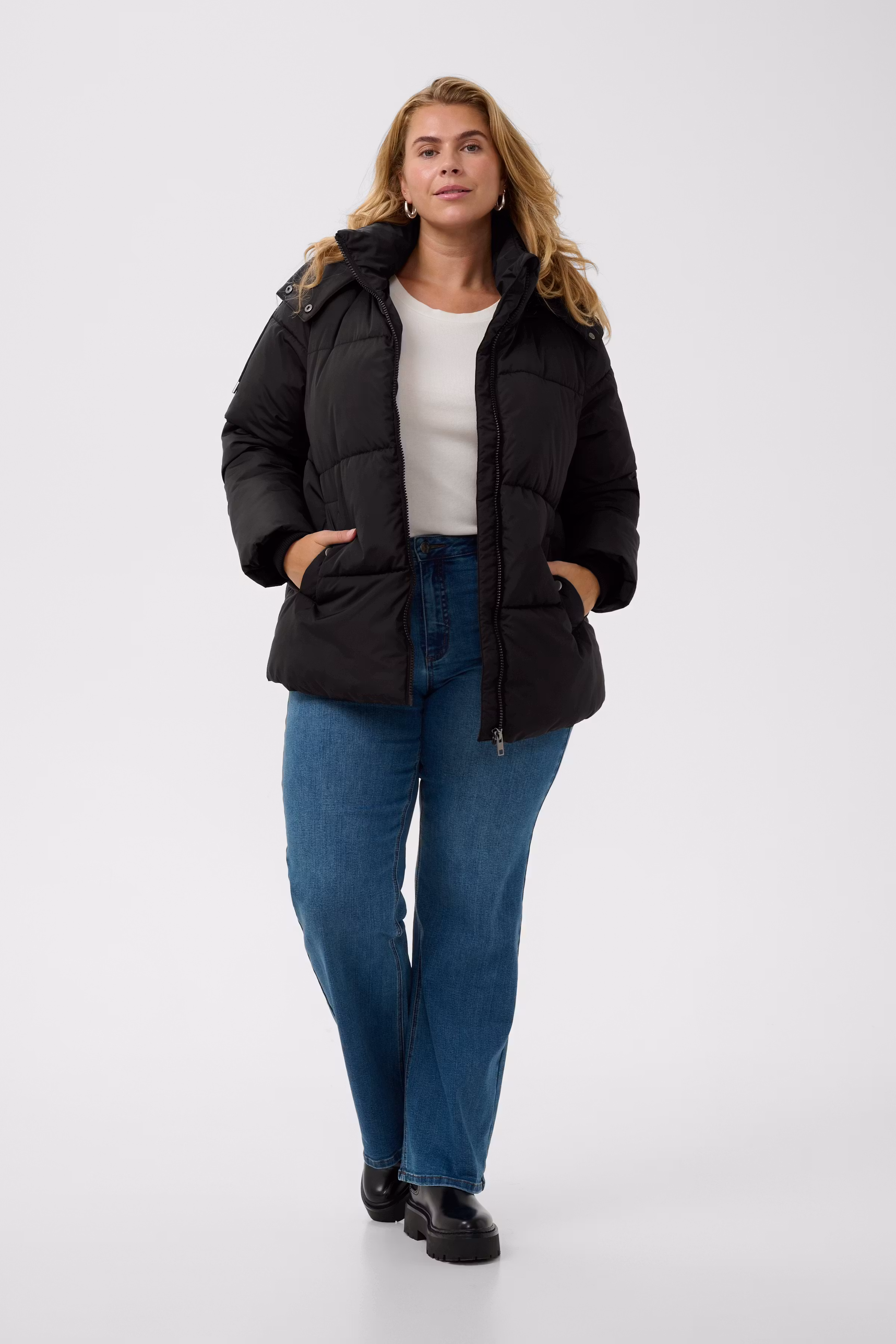 KCnikole Outerwear LOOKBOOK FRONT 10584314-100121