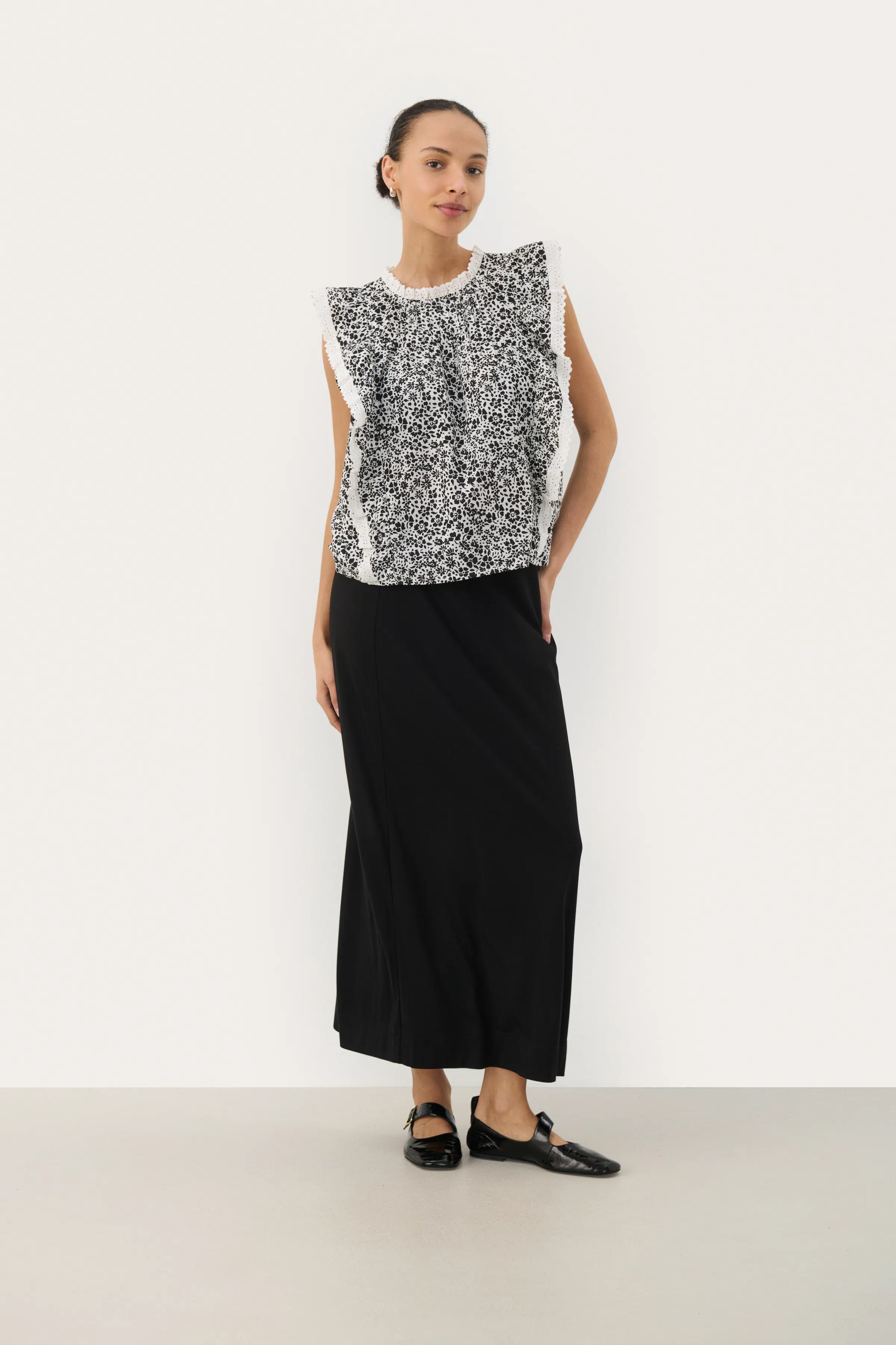 TheanaPW Top LOOKBOOK FRONT 30309834-303968
