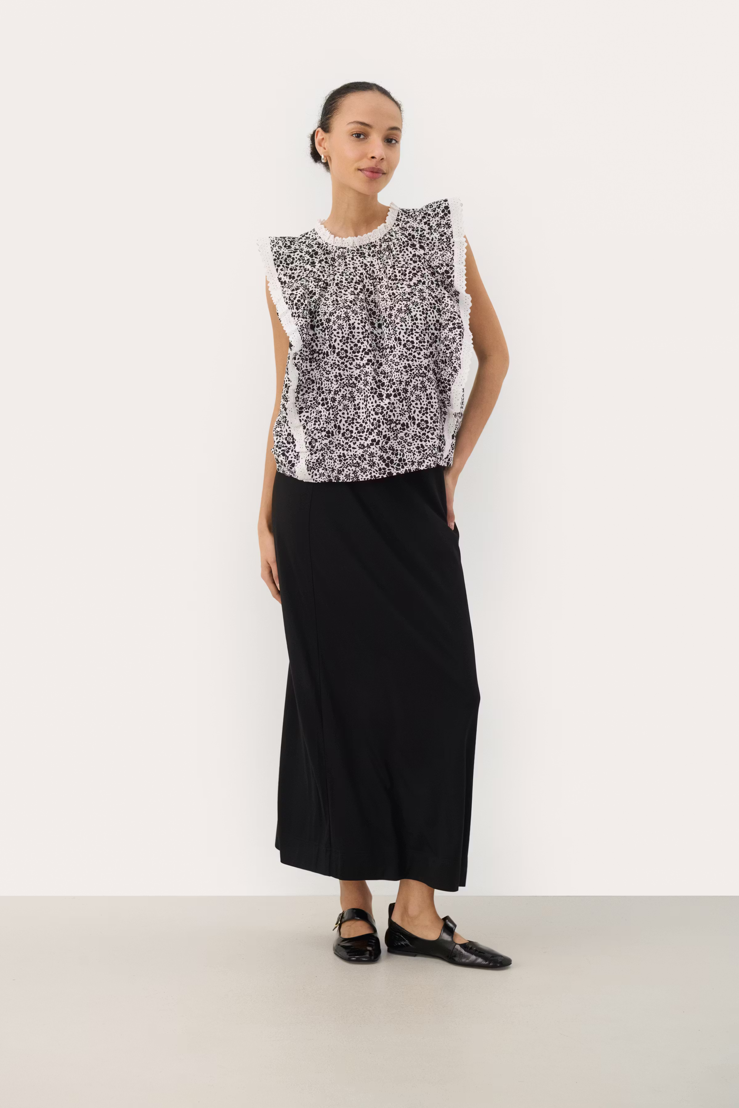 TheanaPW Top LOOKBOOK FRONT 30309834-303968