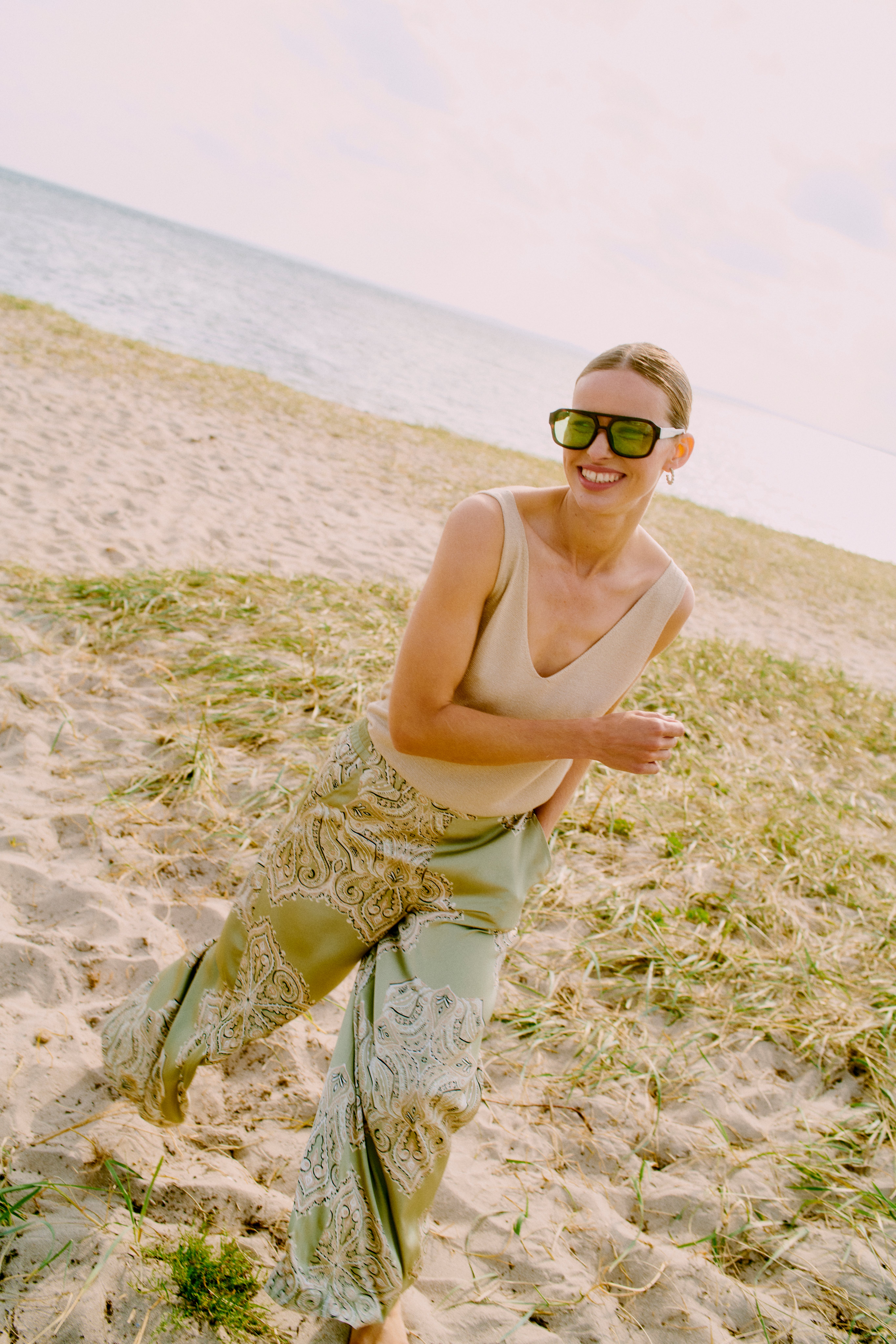 BYMOBBE Top LOCATION NONE 20816831-131012