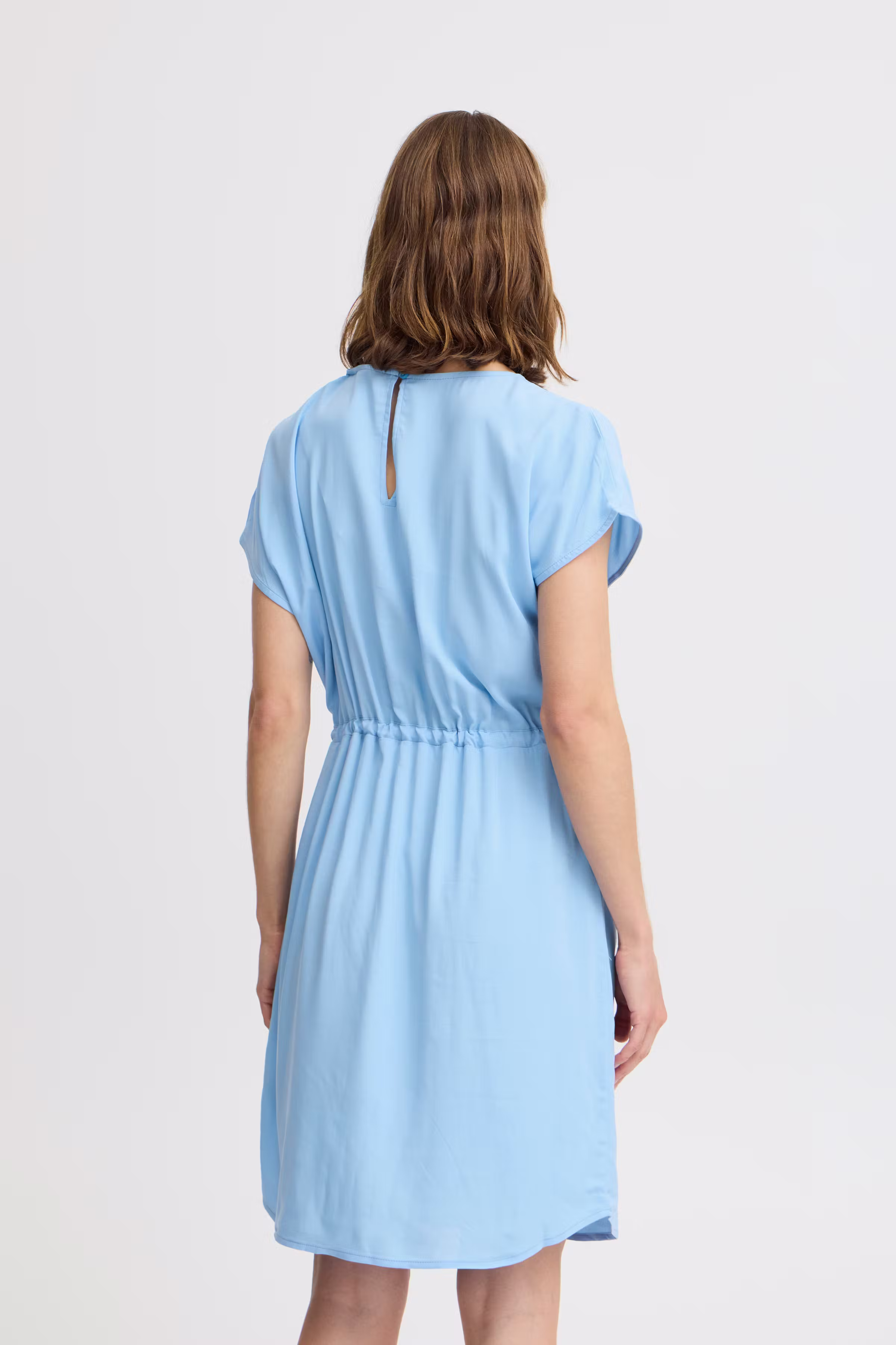 BYMMJOELLA Kjole LOOKBOOK BACK 20811226-164132