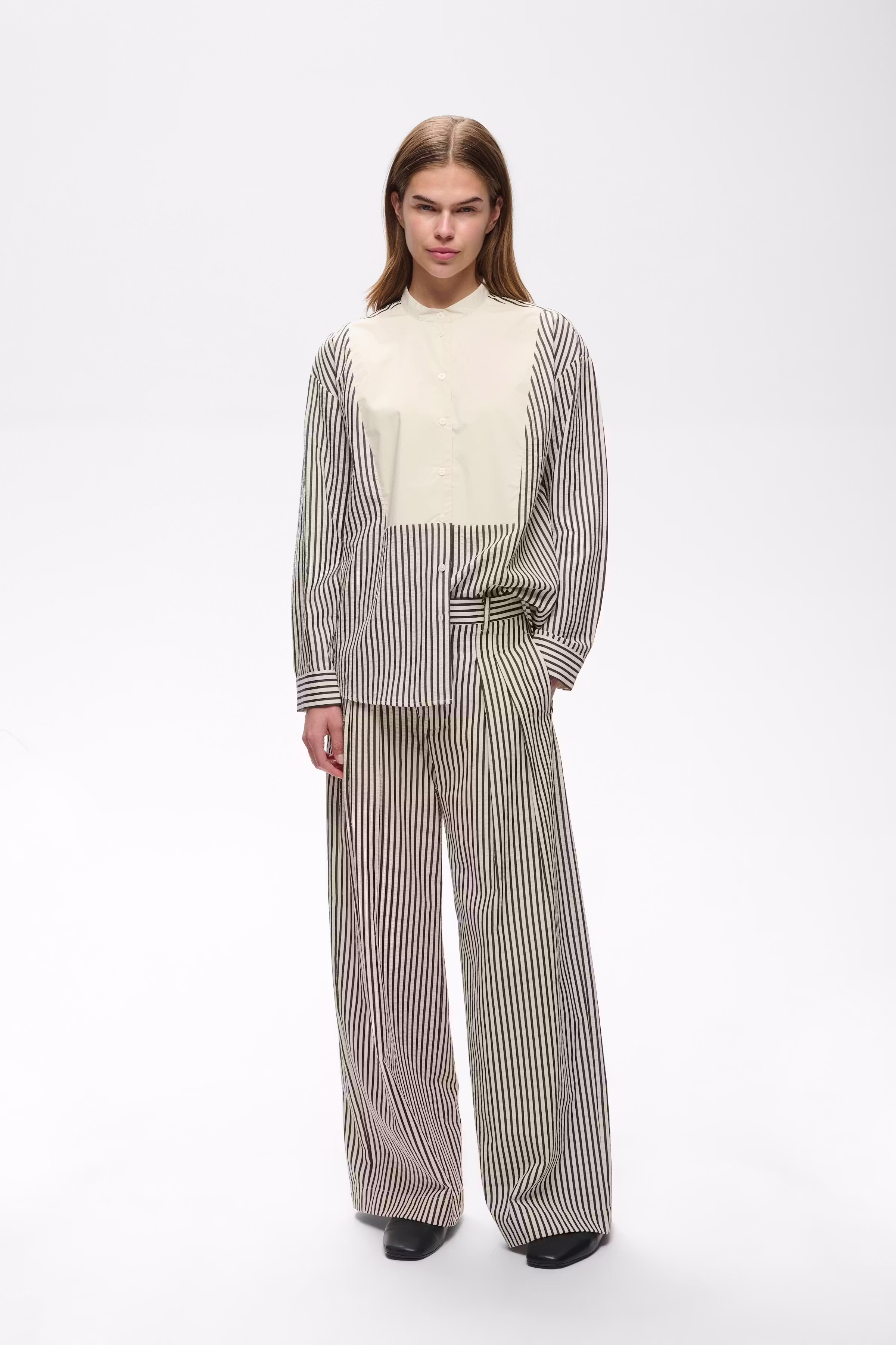 GARBOIW Trousers LOOKBOOK FRONT 30112624-900009166