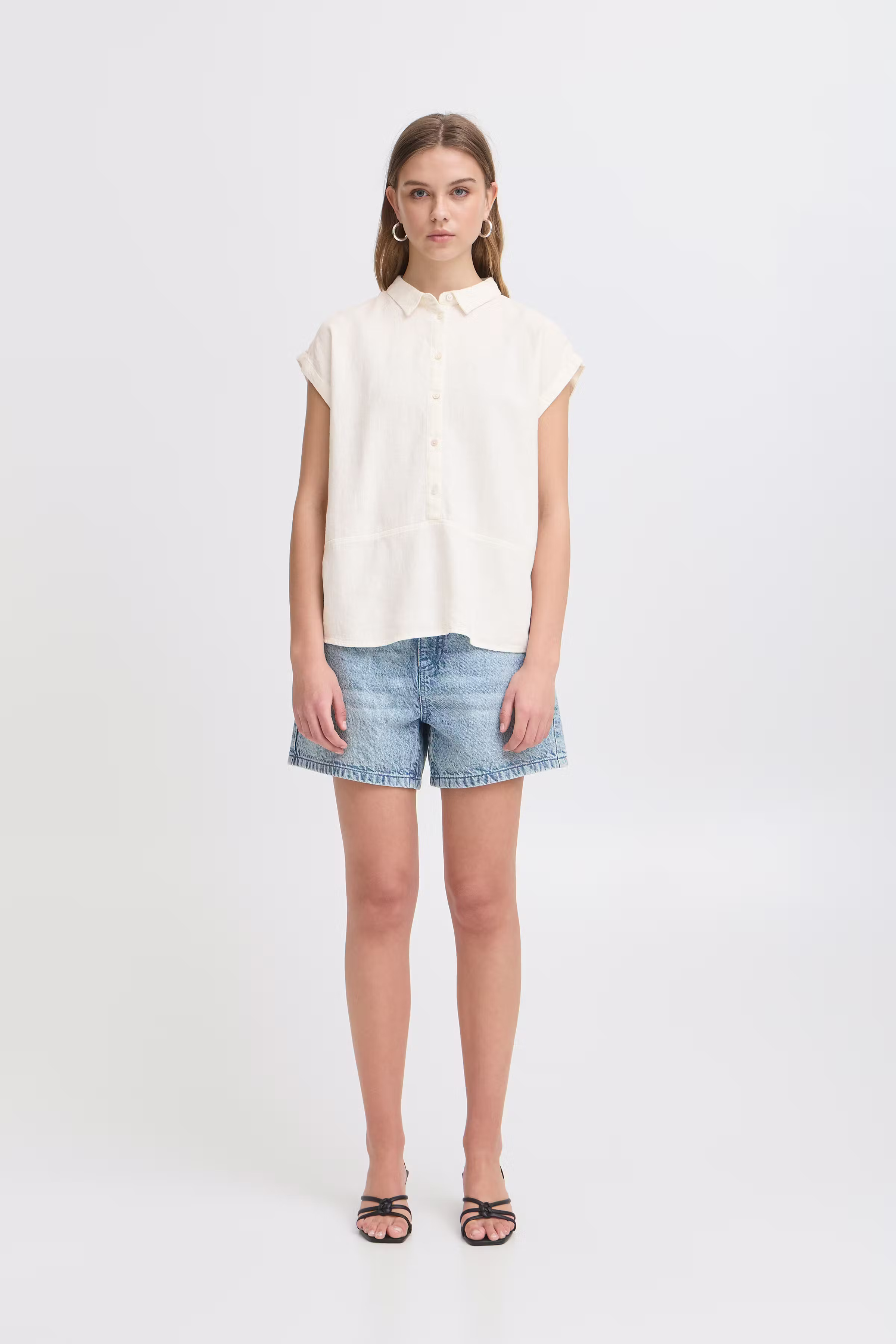 IHLINNO Kortermet bluse LOOKBOOK FRONT 20122922-114201