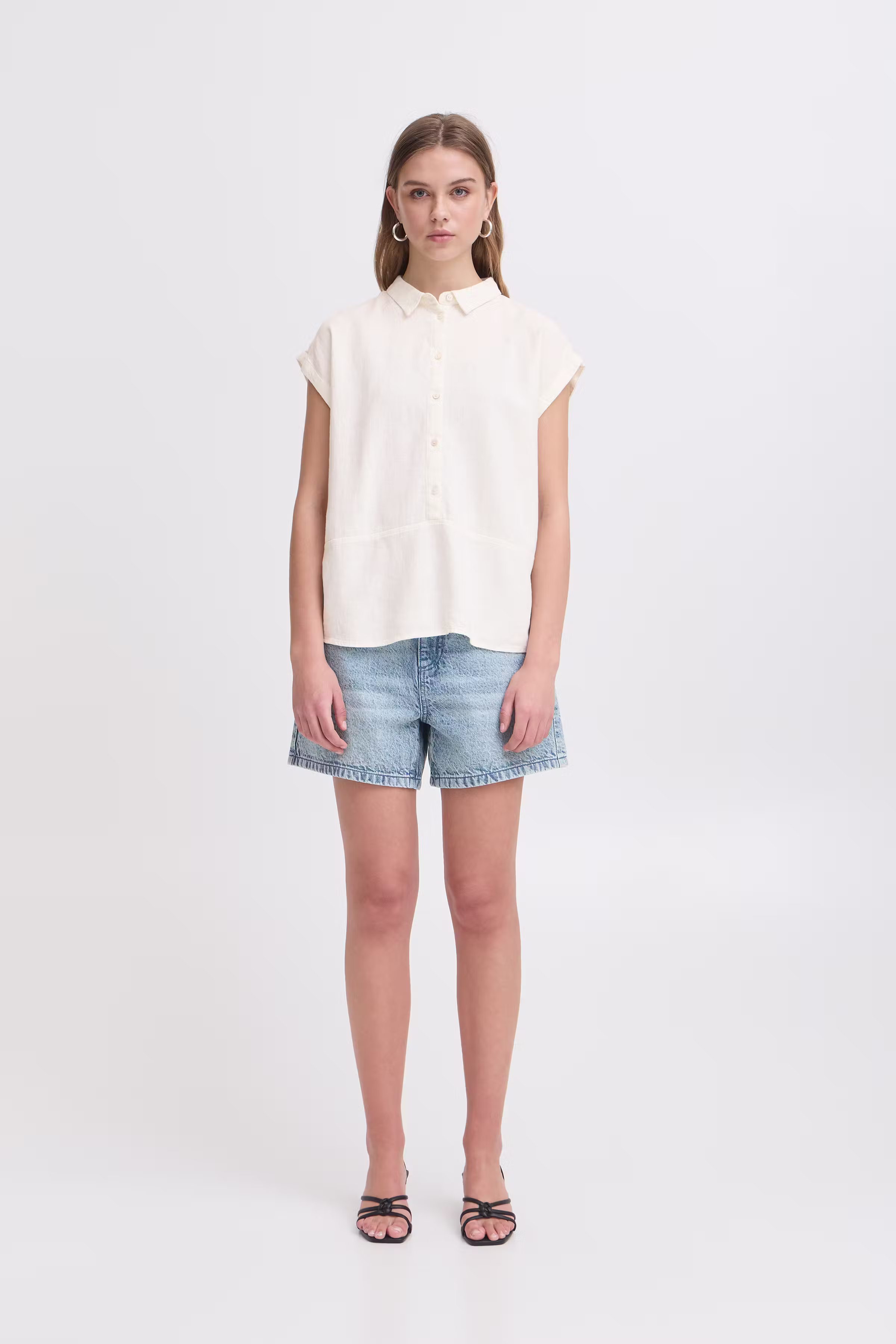 IHLINNO Kortermet bluse LOOKBOOK FRONT 20122922-114201