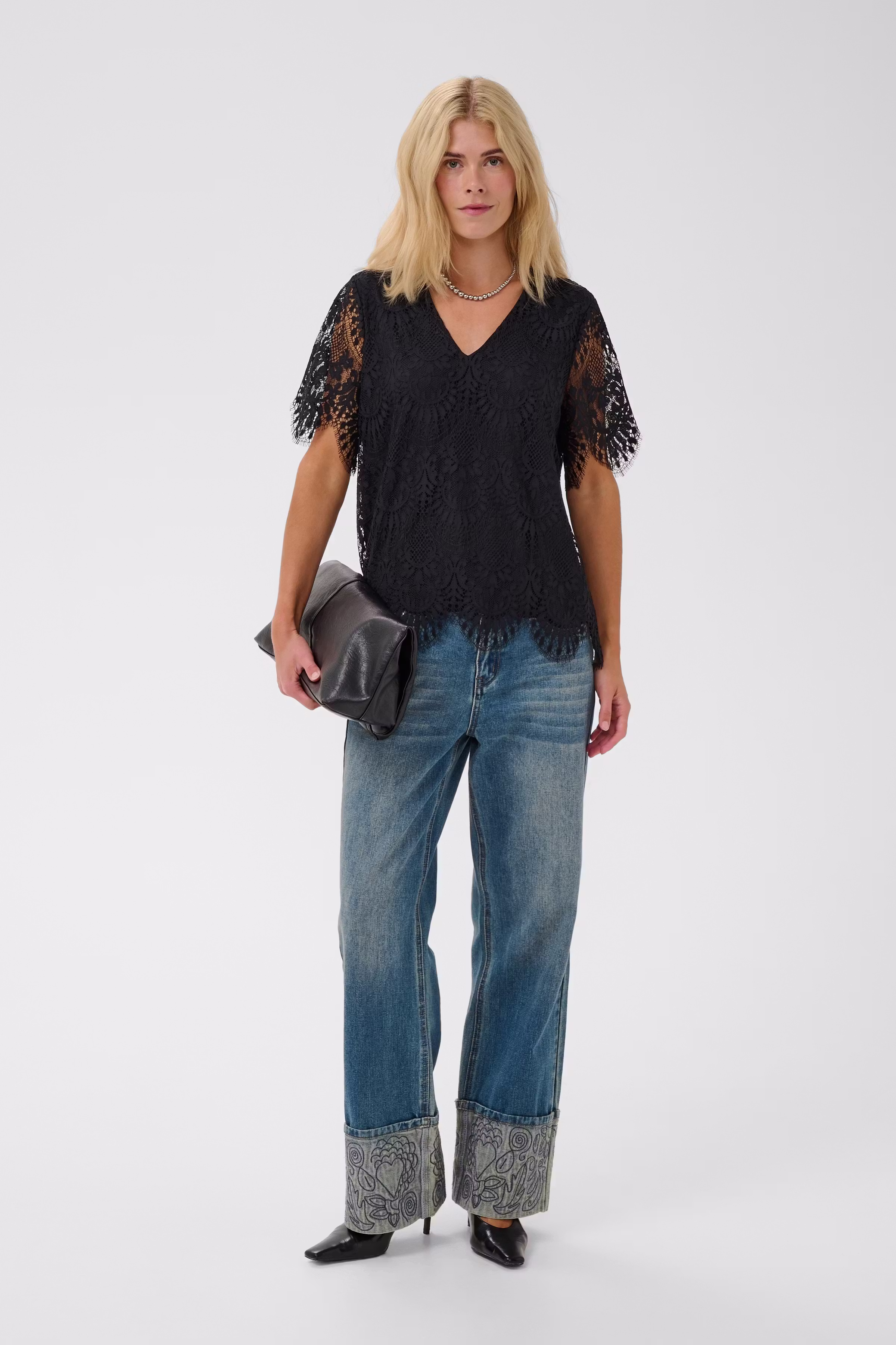 CUbente Bluse LOOKBOOK FRONT 50113658-500012