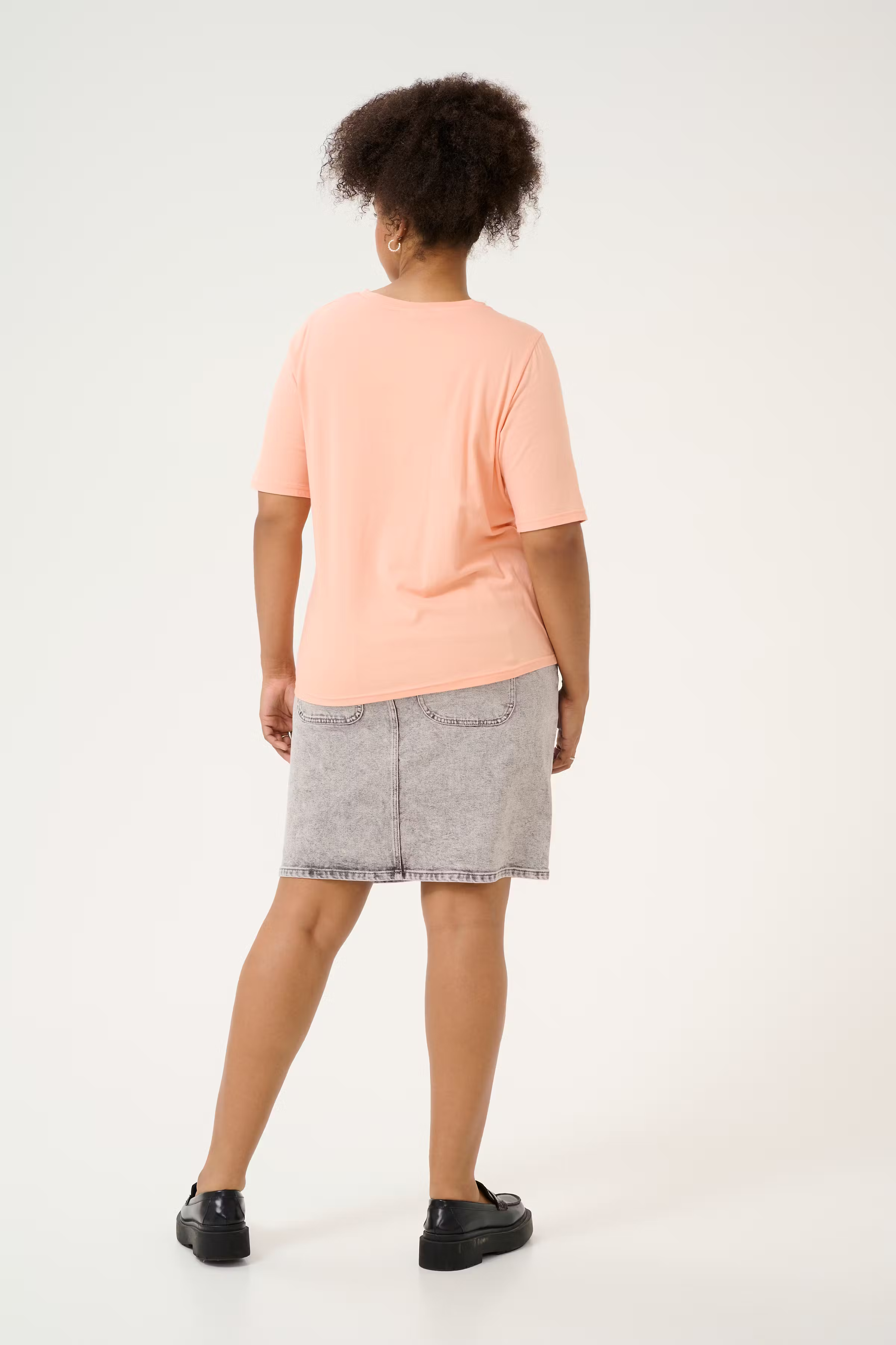 KCeloisa T-shirt LOOKBOOK BACK 10583070-141228