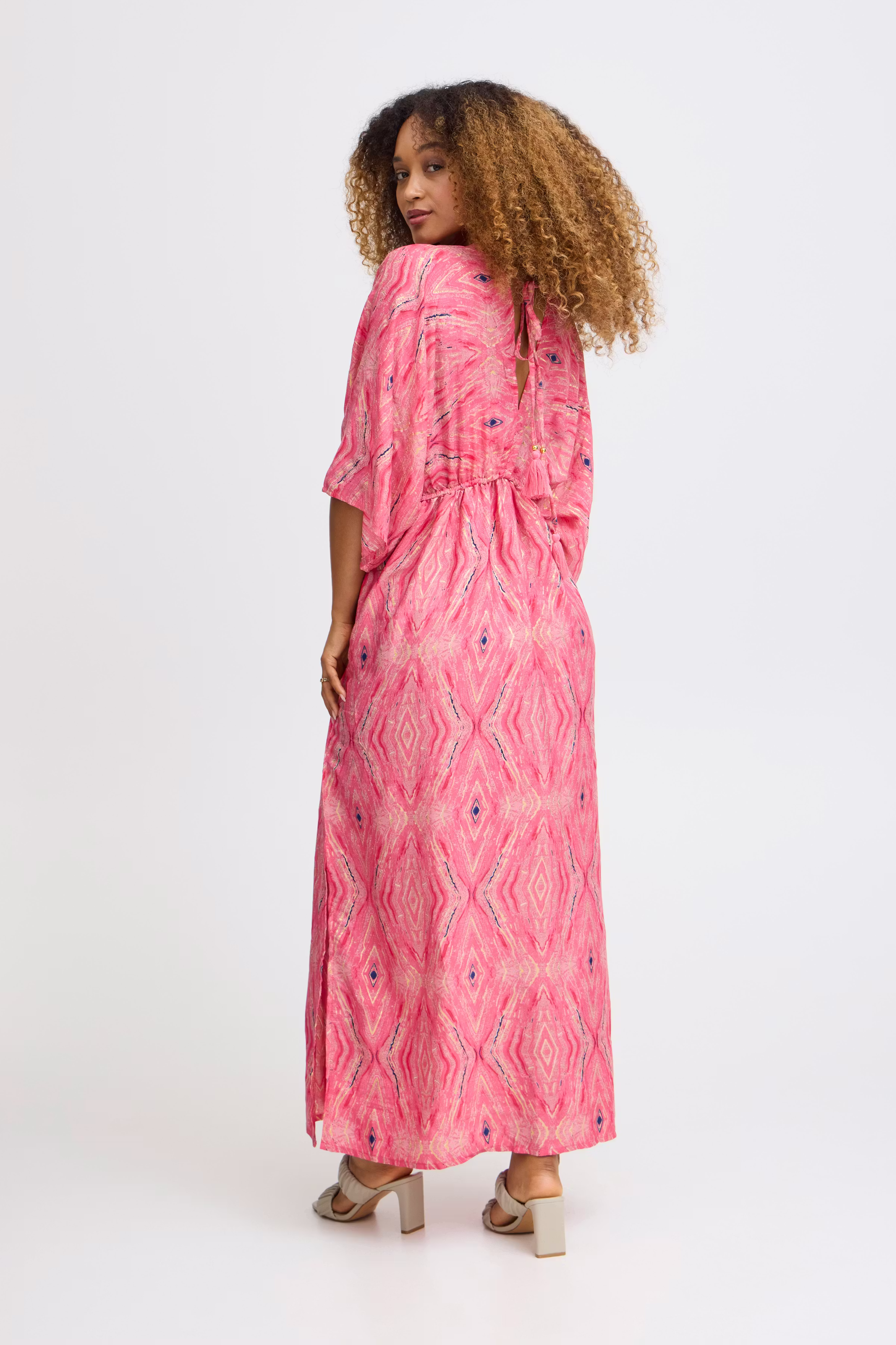 SBABENA Kjole LOOKBOOK BACK 22100517-171755