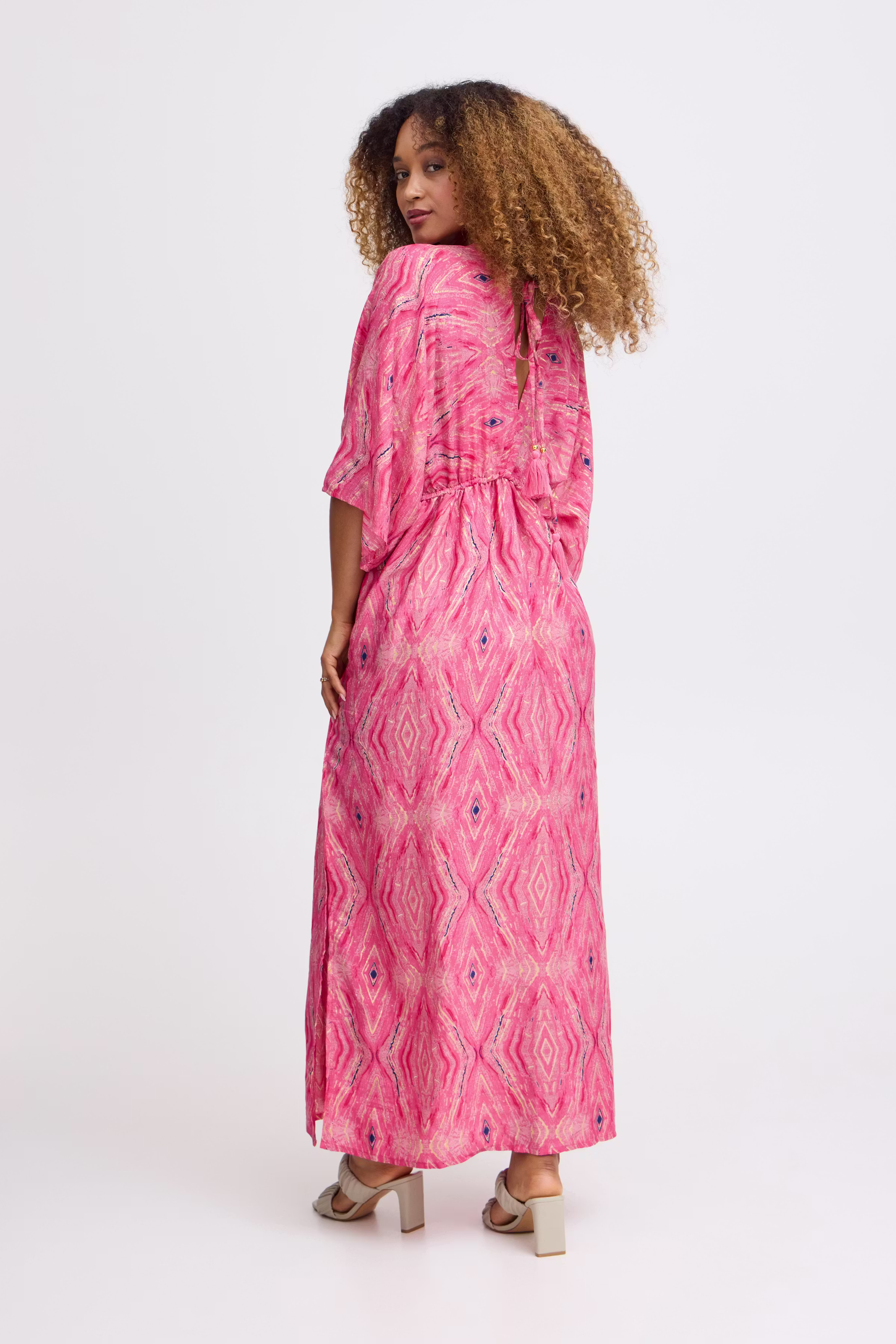 SBABENA Kjole LOOKBOOK BACK 22100517-171755