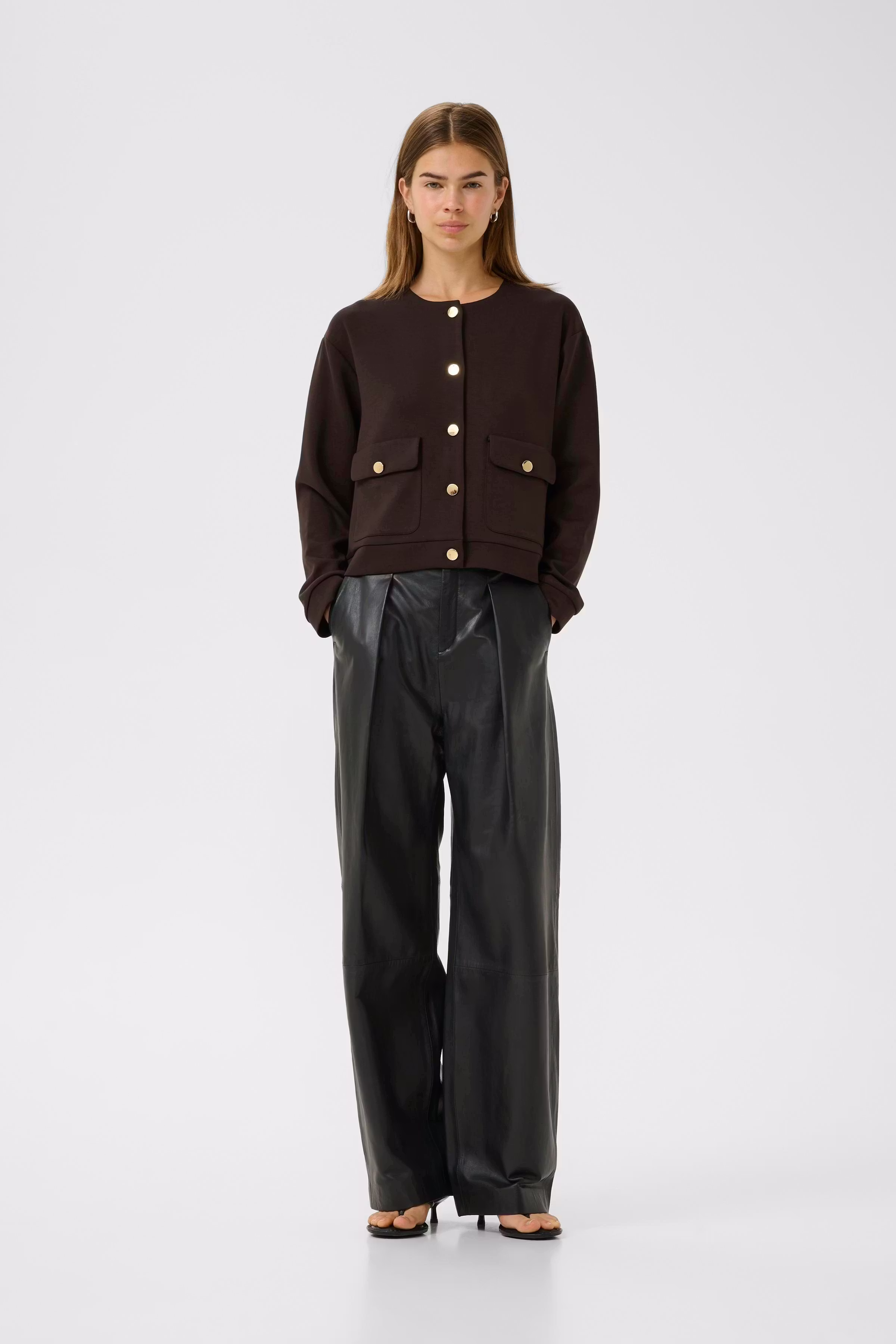 GidaIW Vincent Sweatshirt LOOKBOOK FRONT 30110948-191109