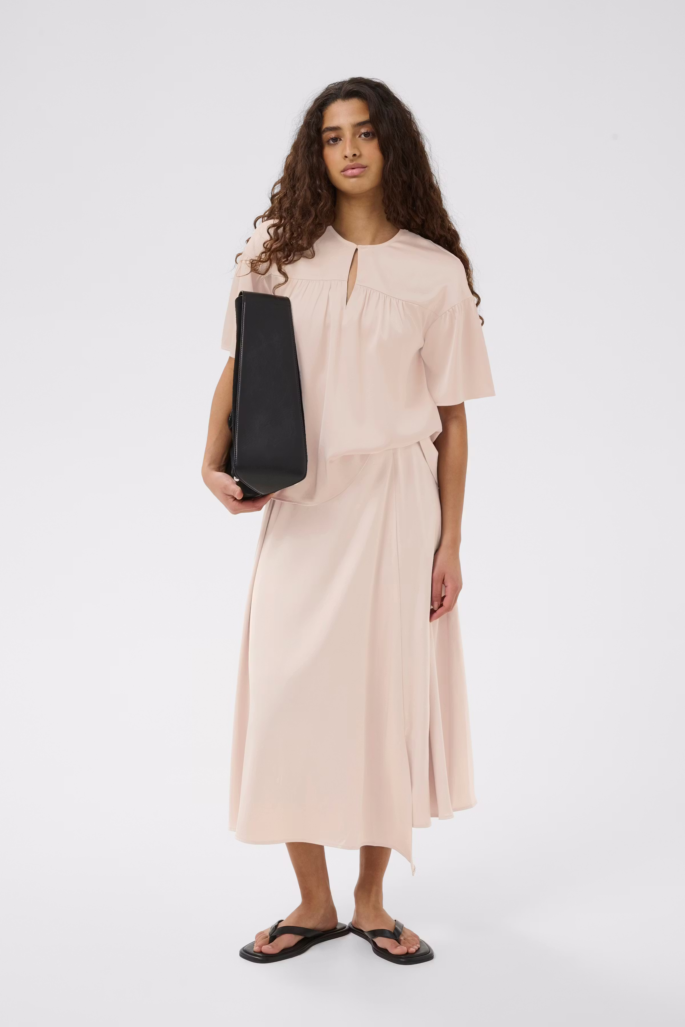 LAKEIW Top LOOKBOOK FRONT 30112366-130403