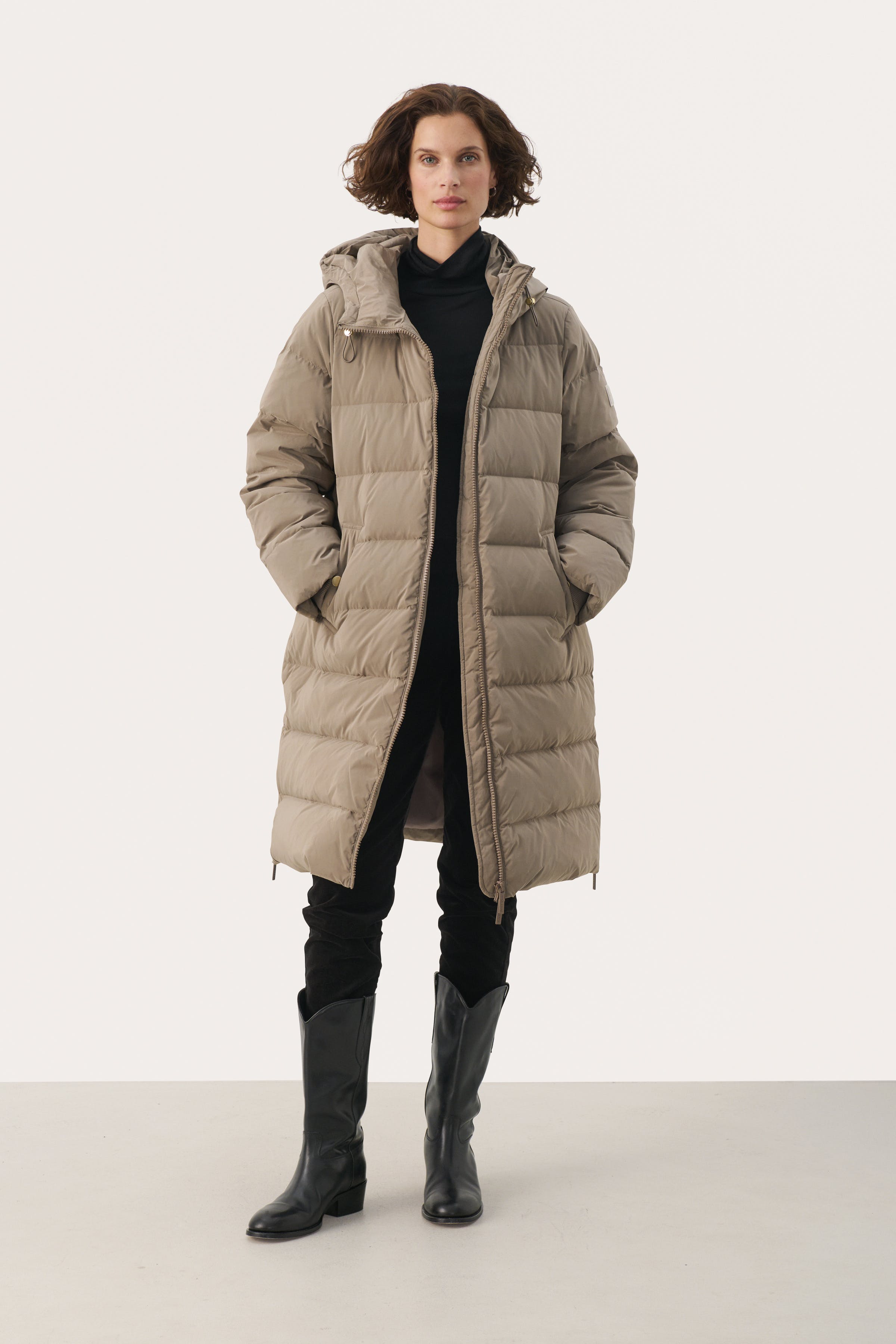 LidysPW Mantel LOOKBOOK FRONT 30309307-181112