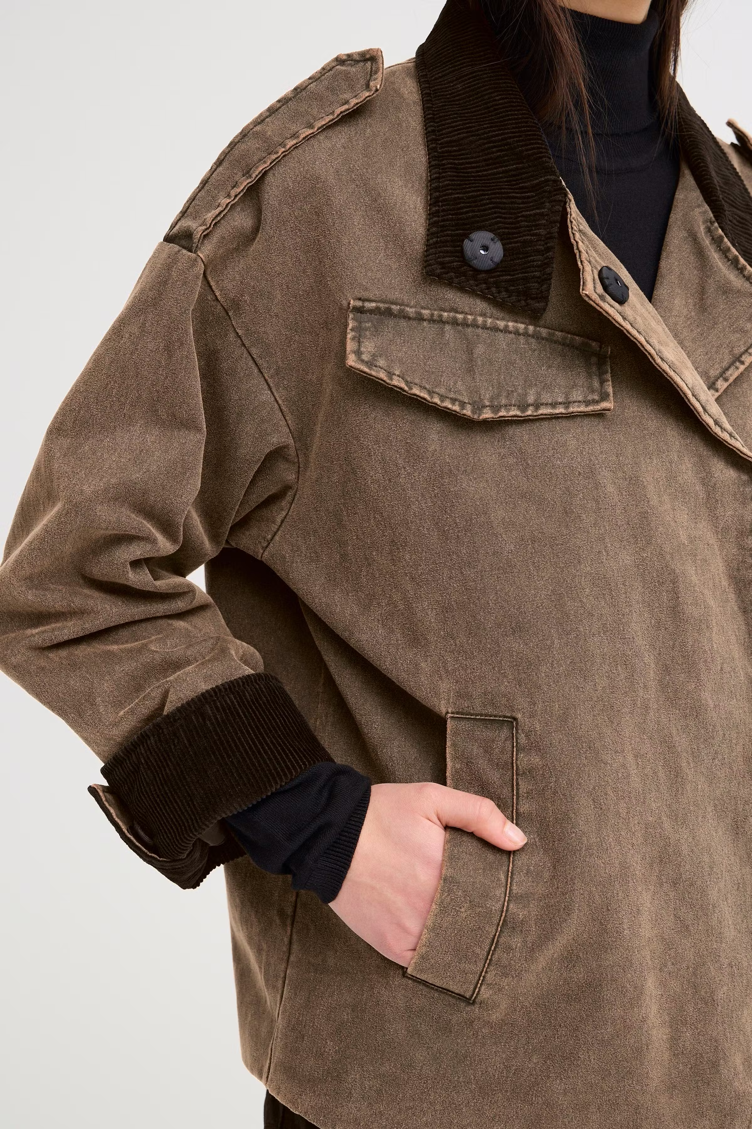 IHFAZOLA Oberbekleidung LOOKBOOK DETAIL 20123117-205141