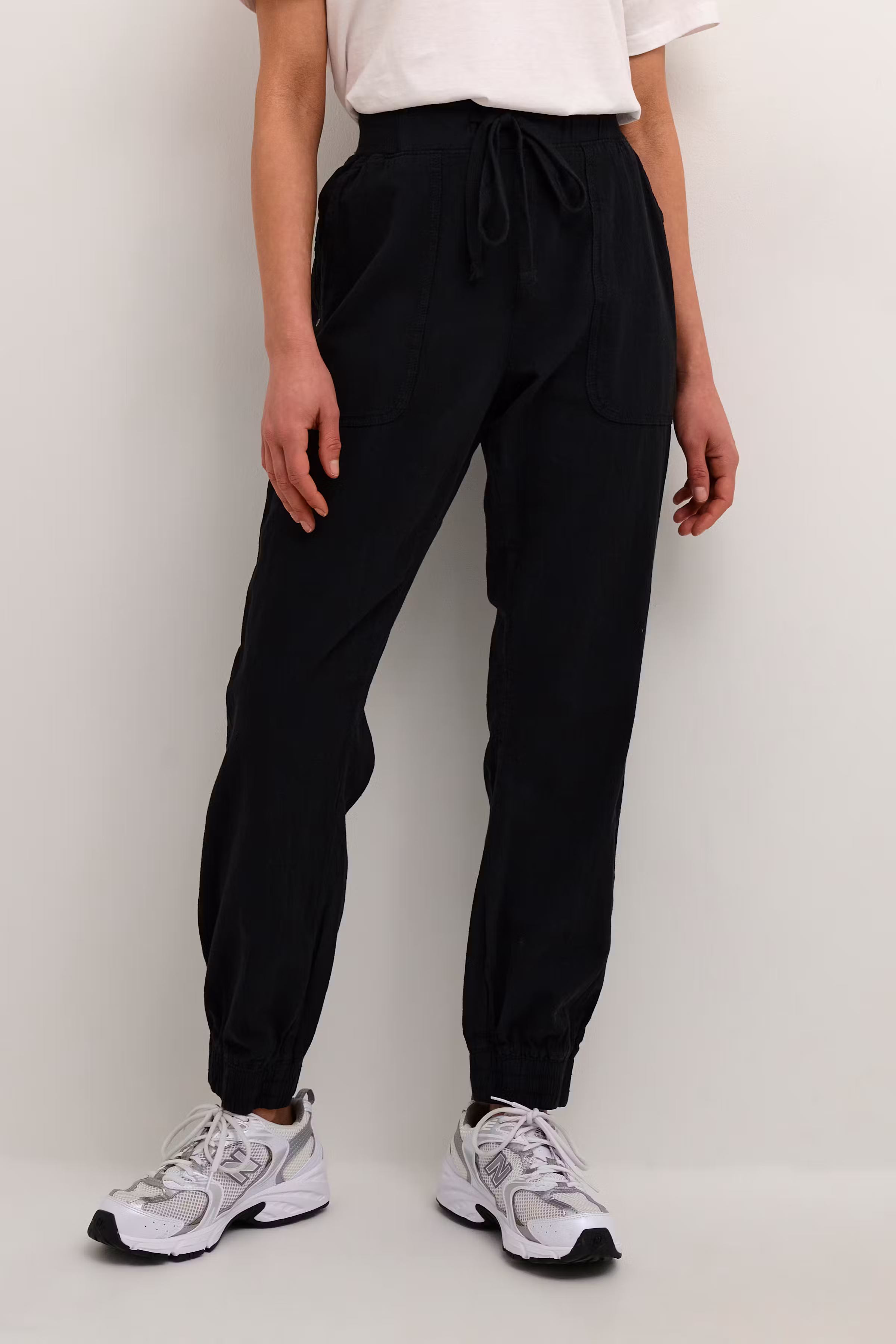 KAnaya Byxor LOOKBOOK FRONT 10505397-100121