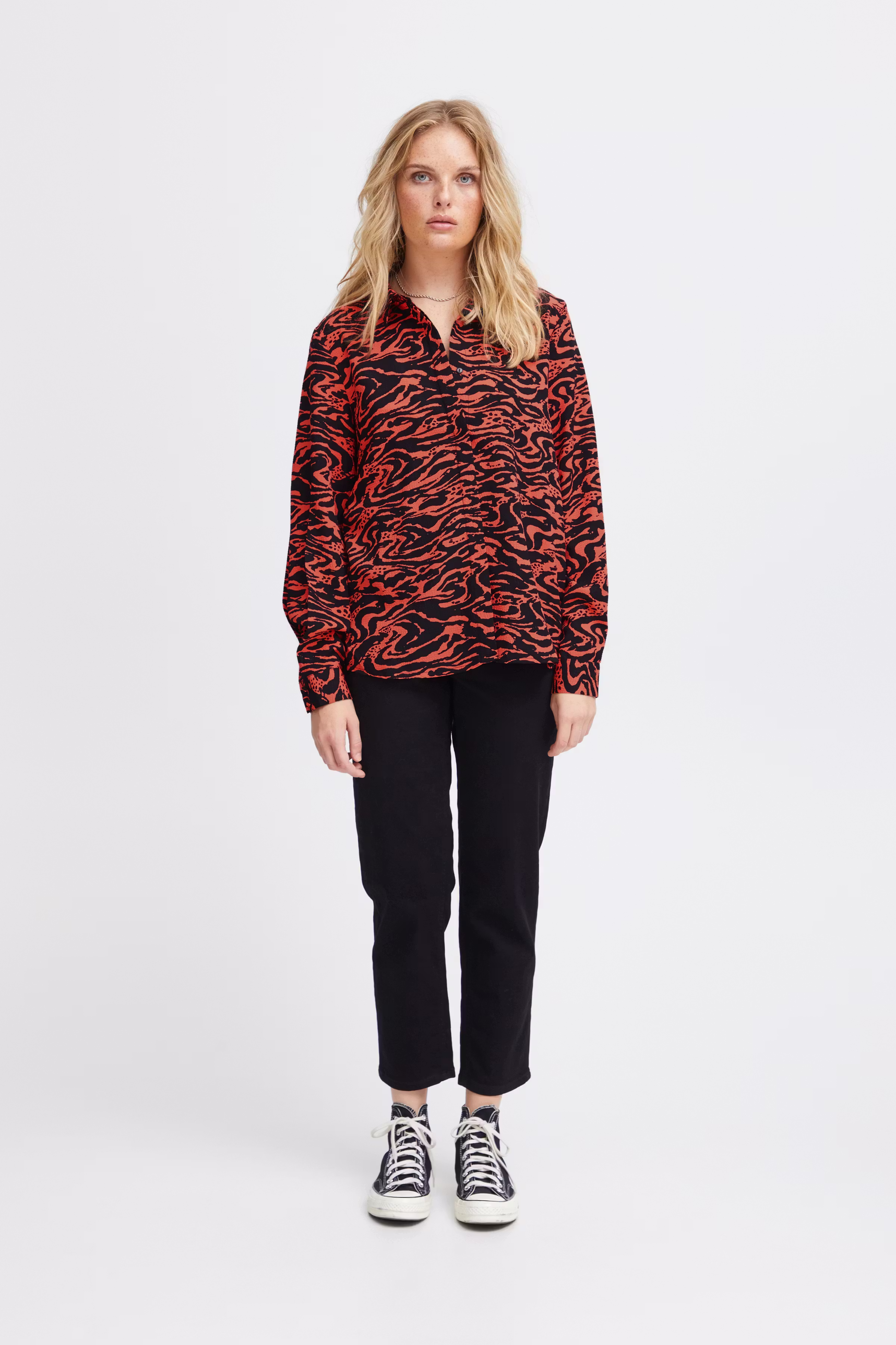 IHFANORA Shirt LOOKBOOK FRONT 20120425-202701