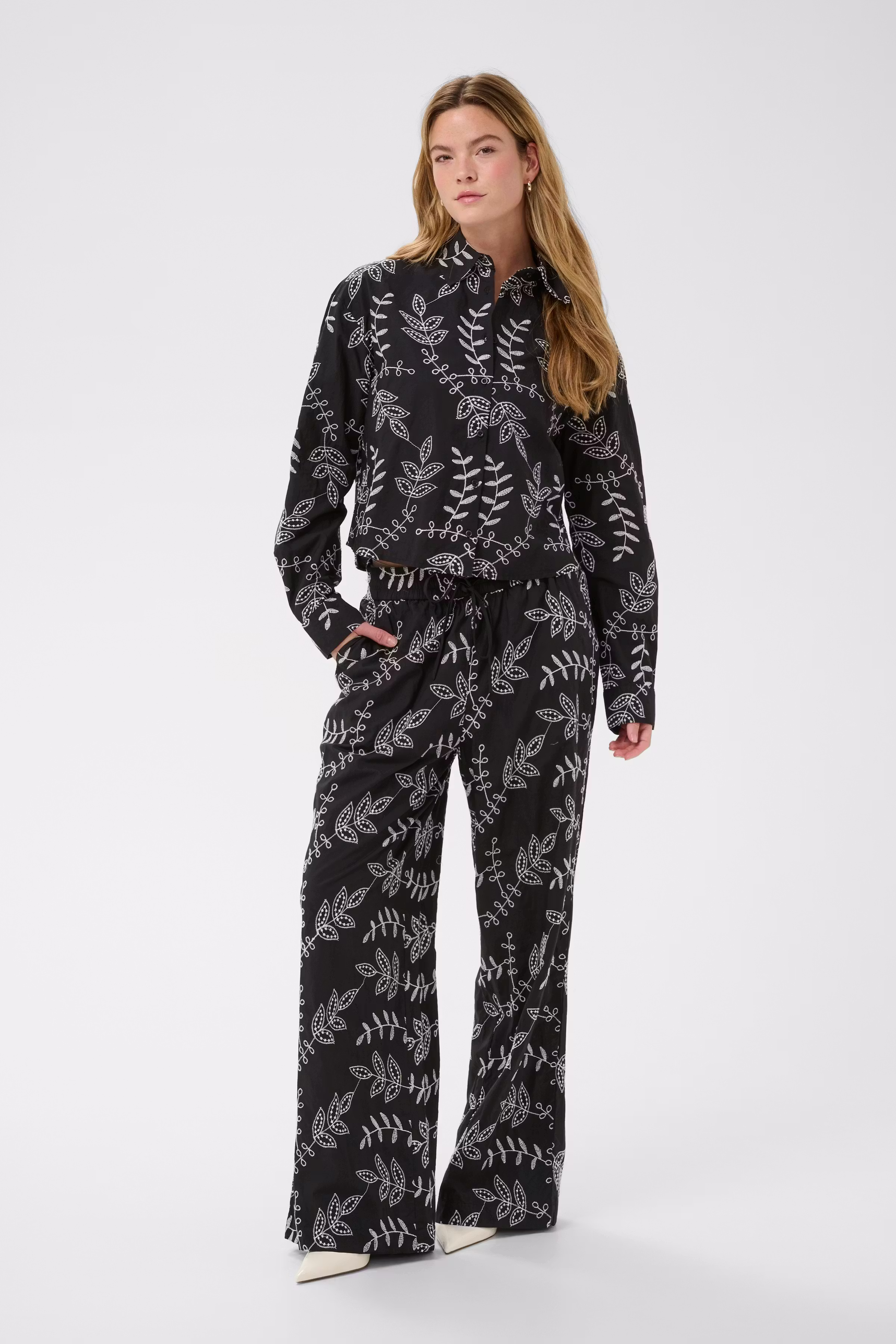 KAelora Skjorte LOOKBOOK FRONT 10511309-109006