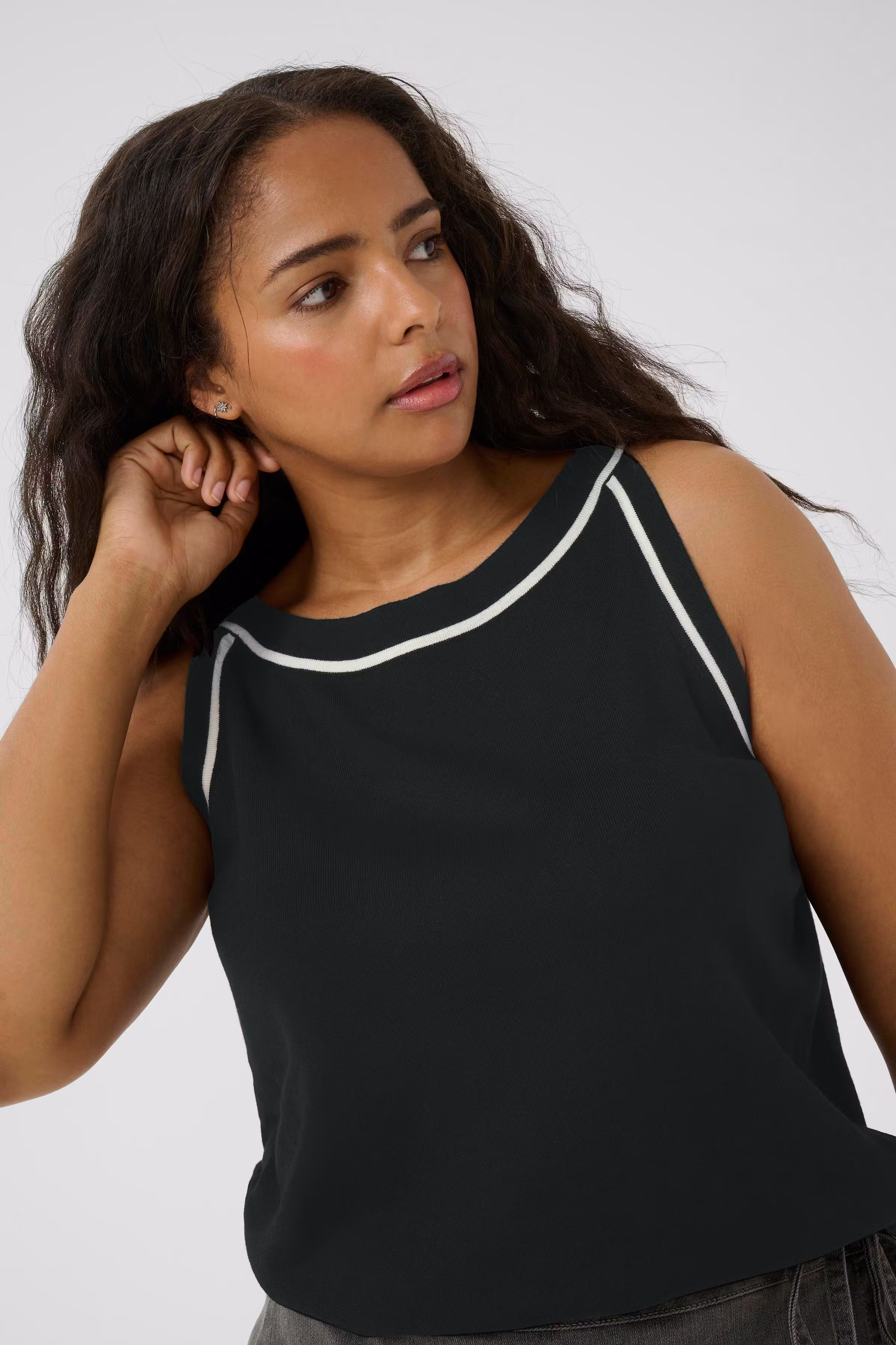 KCmallie Pullover LOOKBOOK DETAIL 10583455-100121