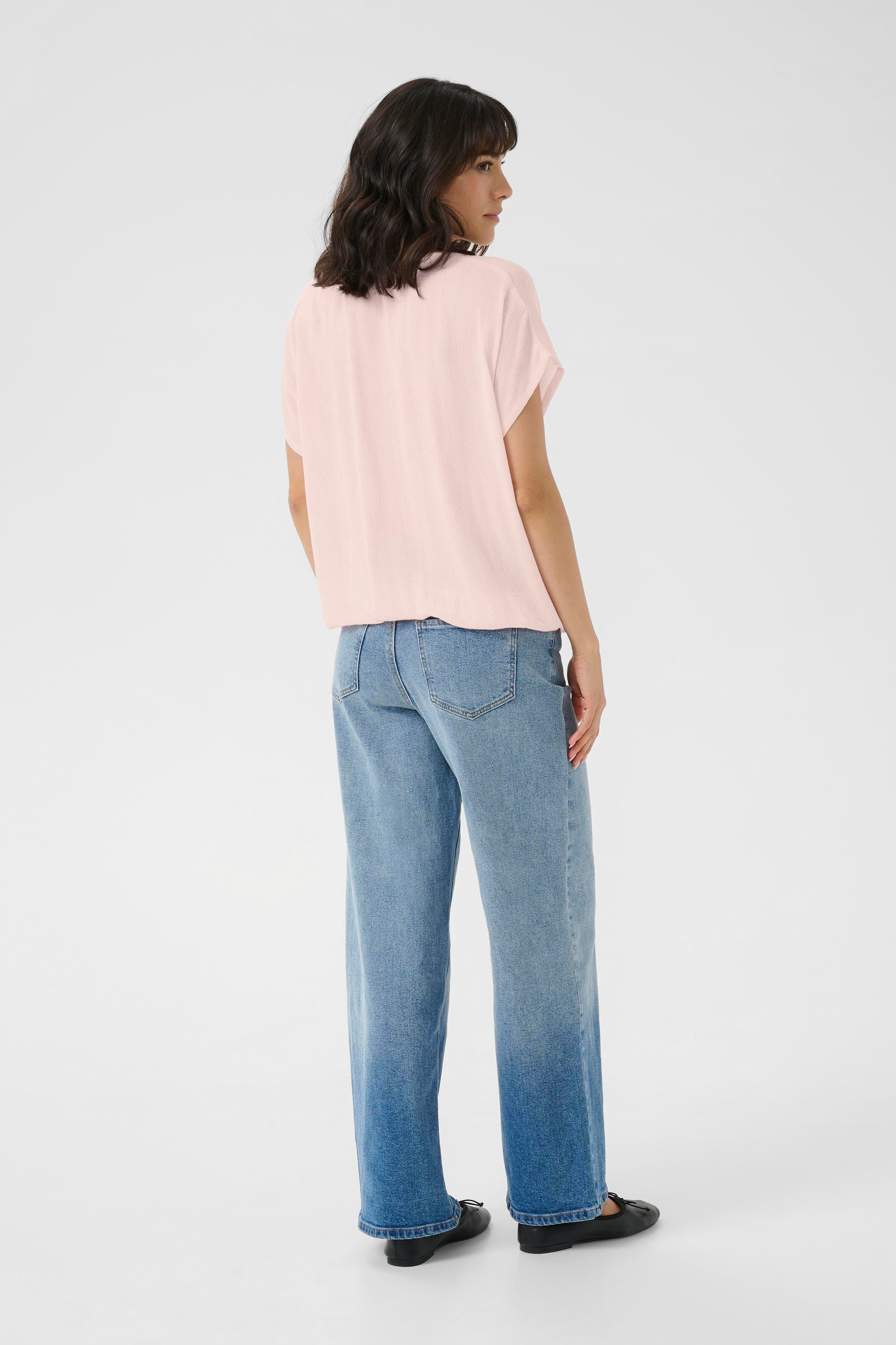 KAamber Blouse LOOKBOOK BACK 10500781-141905