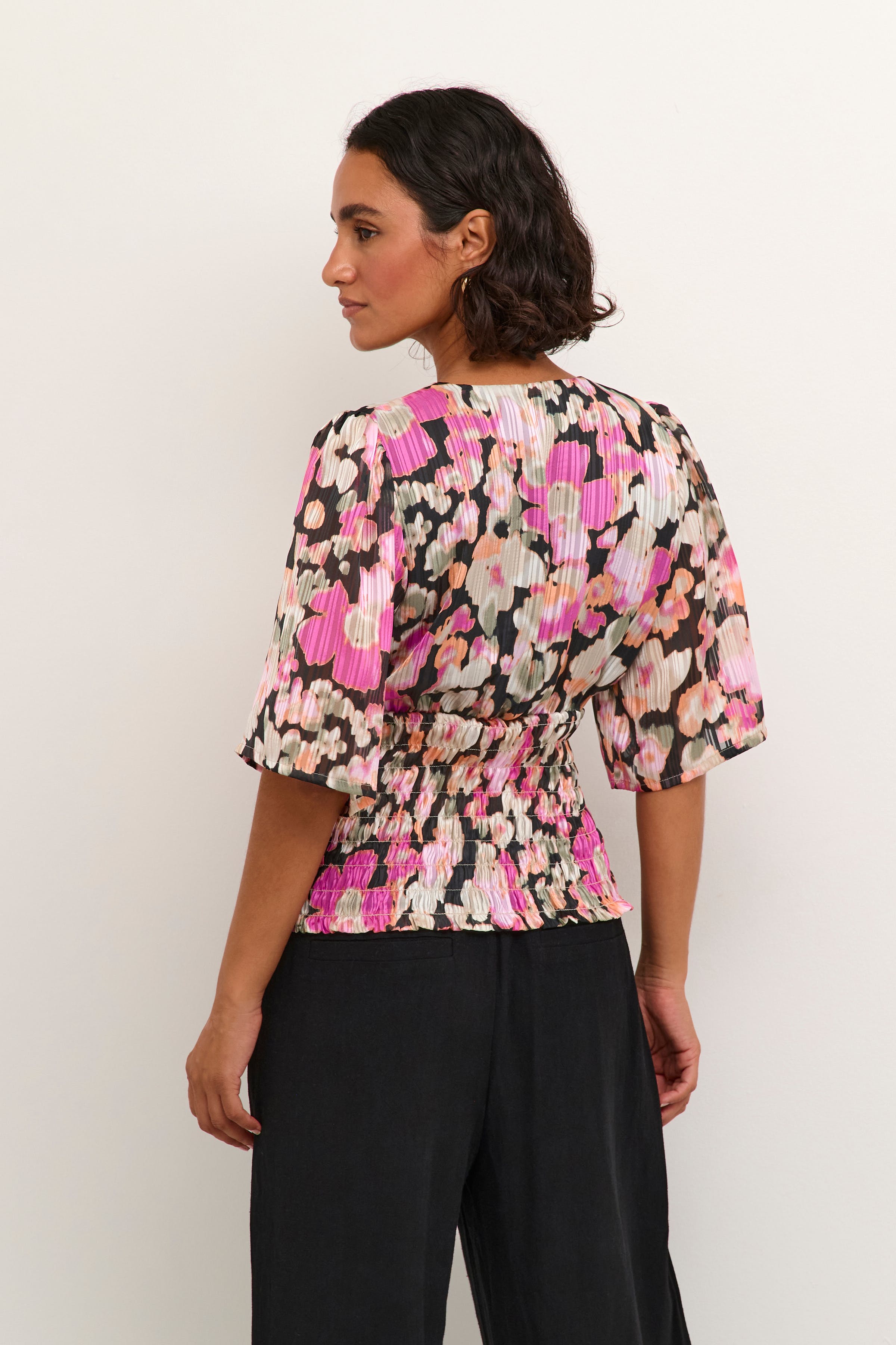 KAalina Top LOOKBOOK BACK 10508622-105741