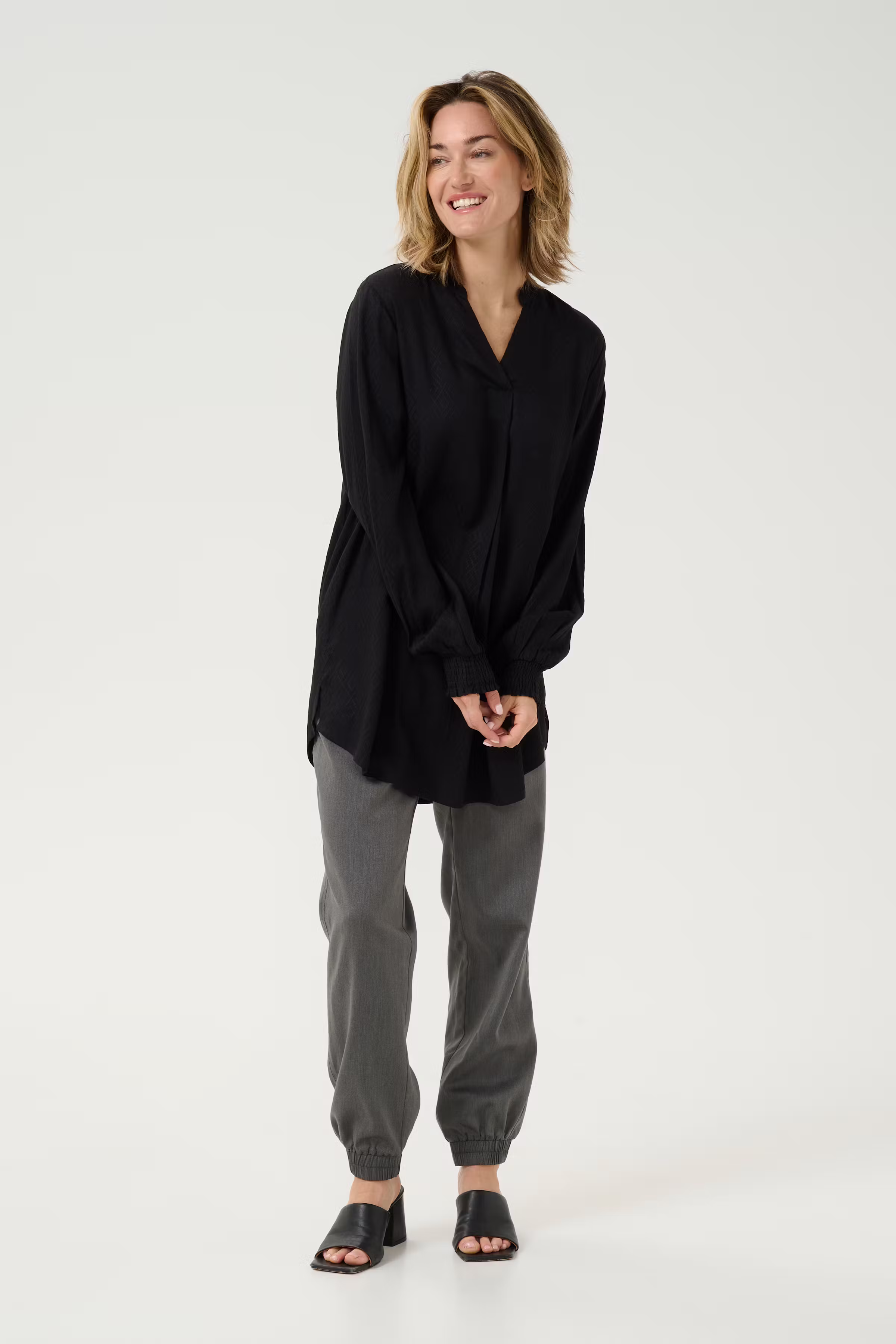 BPcarla Tunic LOOKBOOK FRONT 10590805-100121B