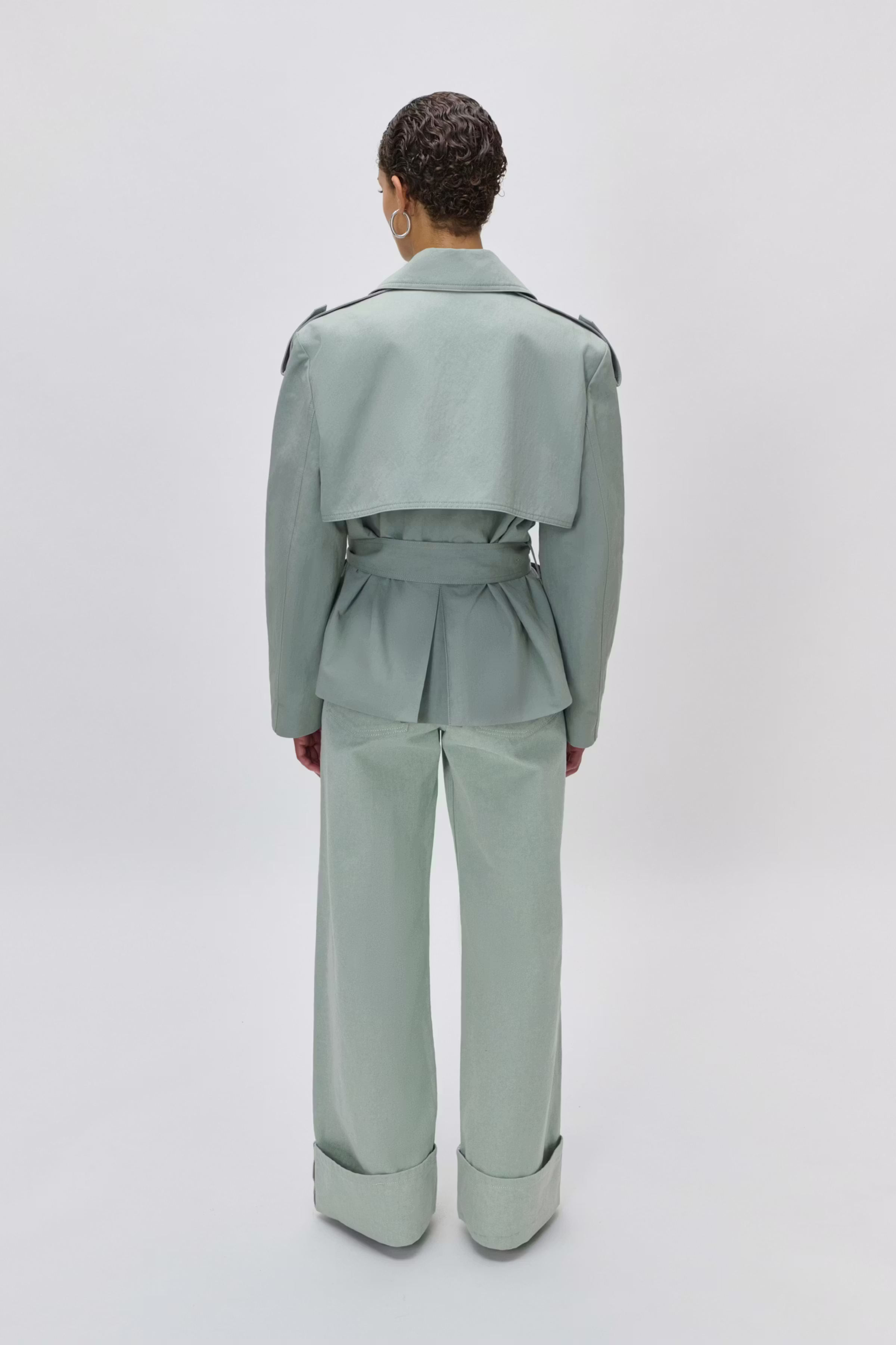 JUNE JACKET LOOKBOOK BACK 30600701-GR557