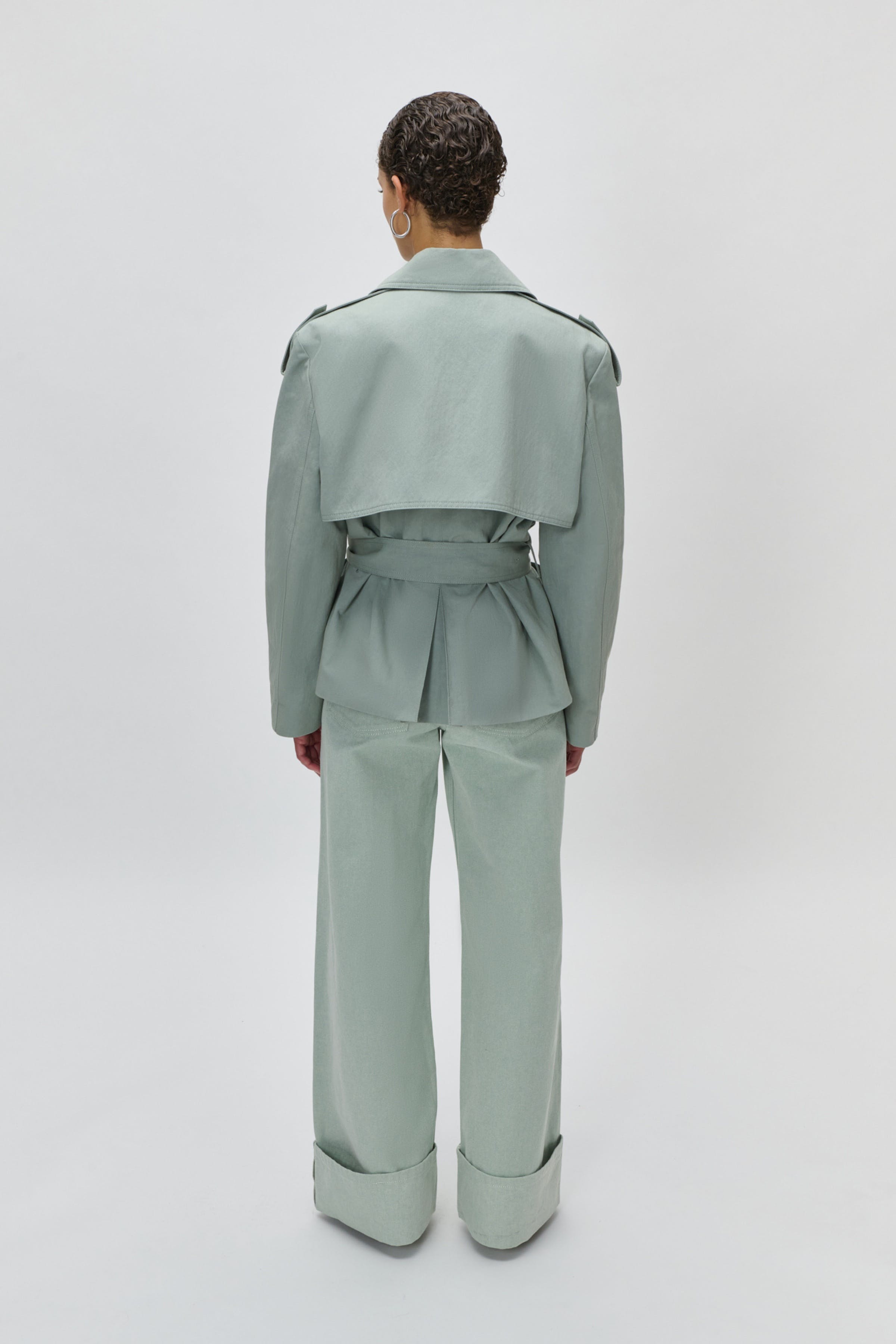 JUNE JACKET LOOKBOOK BACK 30600701-GR557