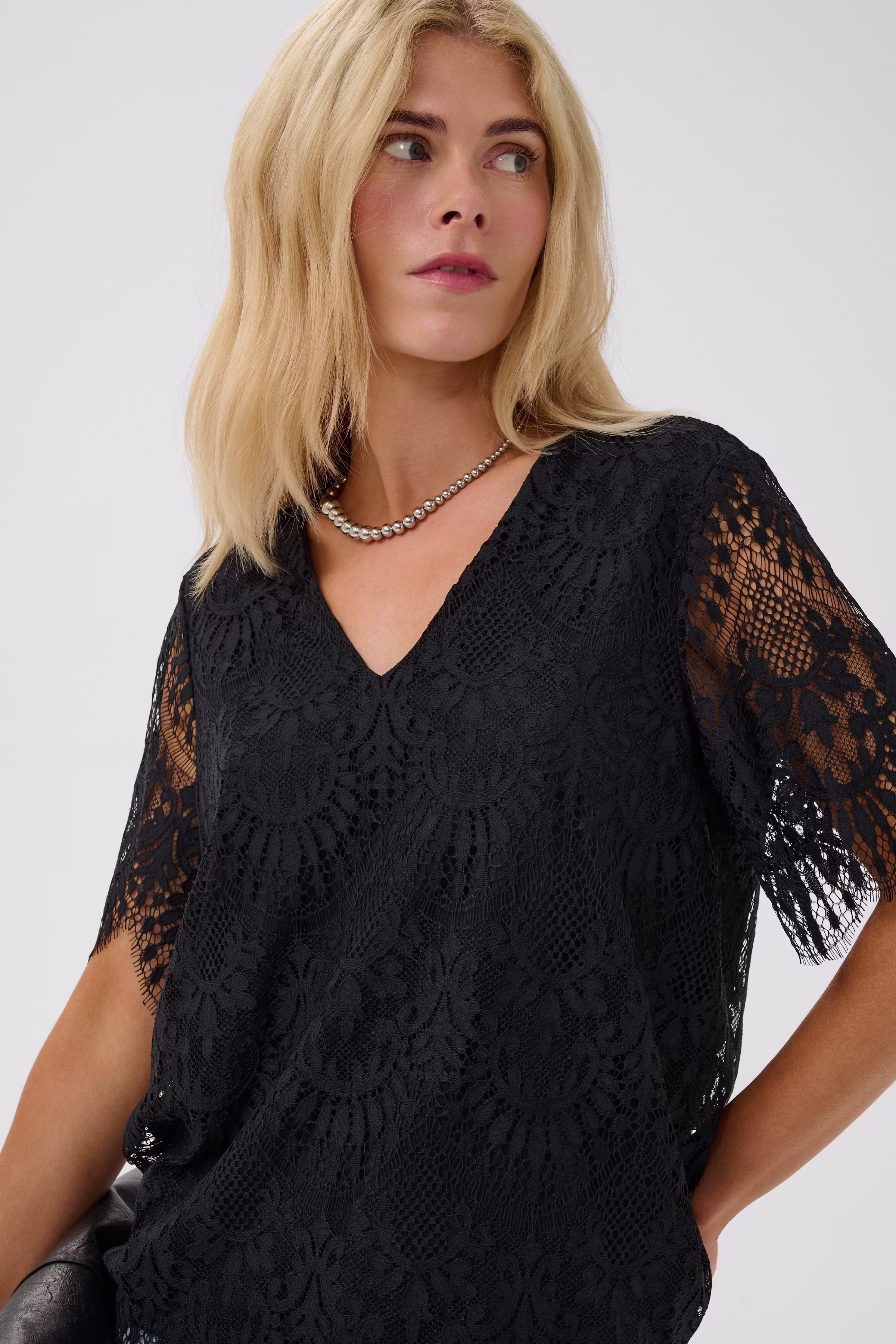 CUbente Bluse LOOKBOOK DETAIL 50113658-500012