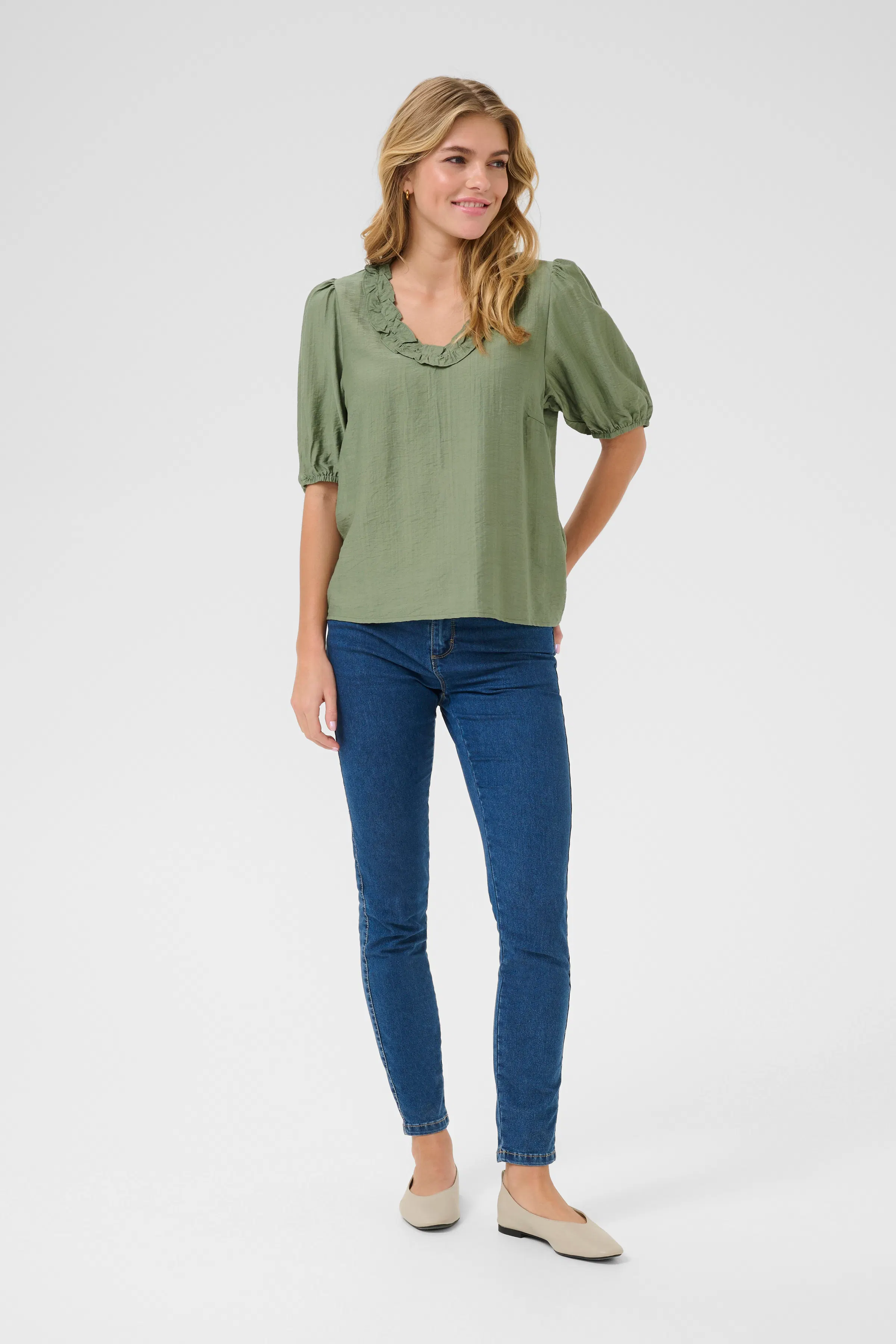KAmariana Bluse LOOKBOOK FRONT 10510442-170115
