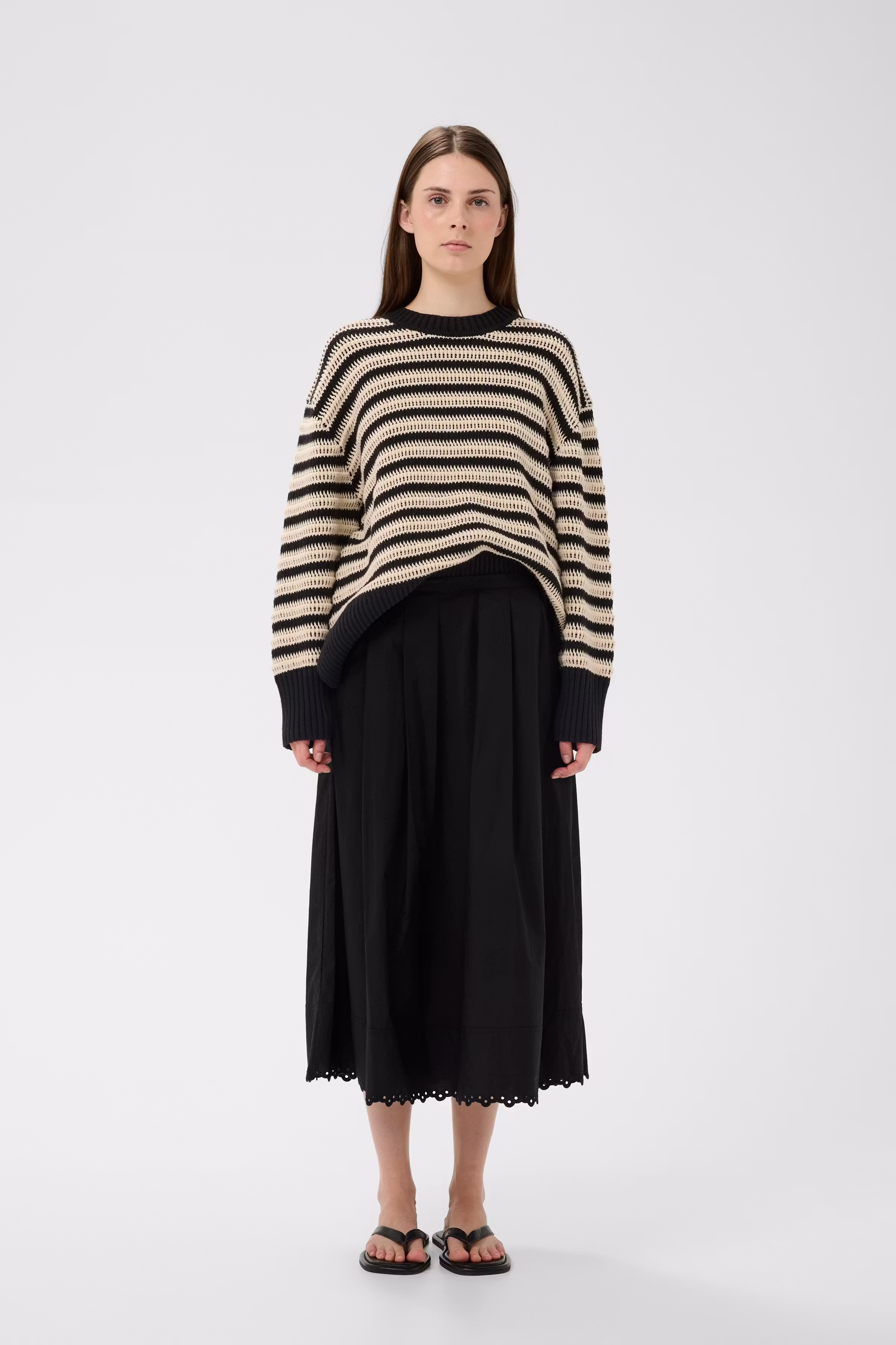 LIAIW POPLIN Rok LOOKBOOK FRONT 30112358-194008