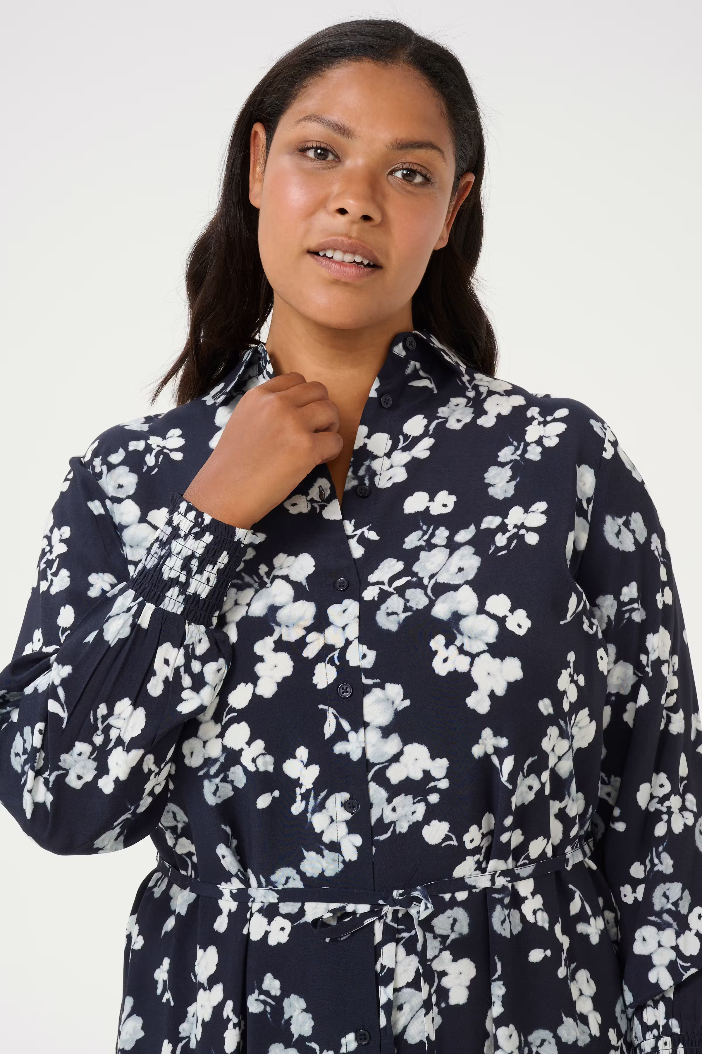 KCalicia Robe LOOKBOOK DETAIL 10582847-106800