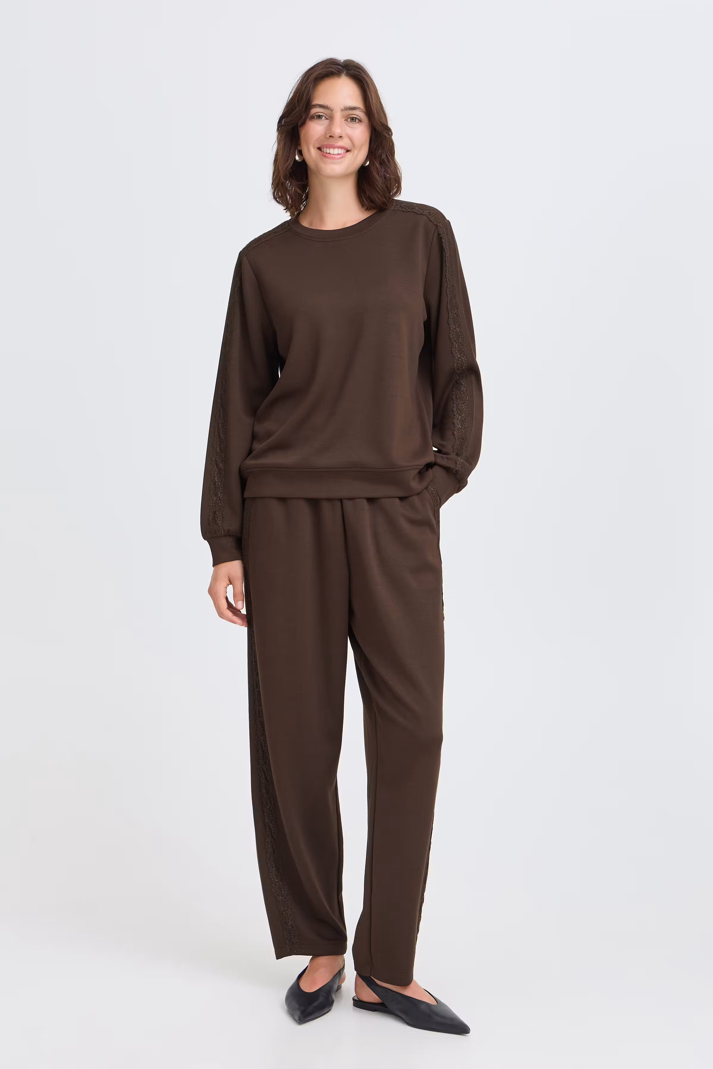 FRAURORA Sweatshirt LOOKBOOK FRONT 20618542-191106