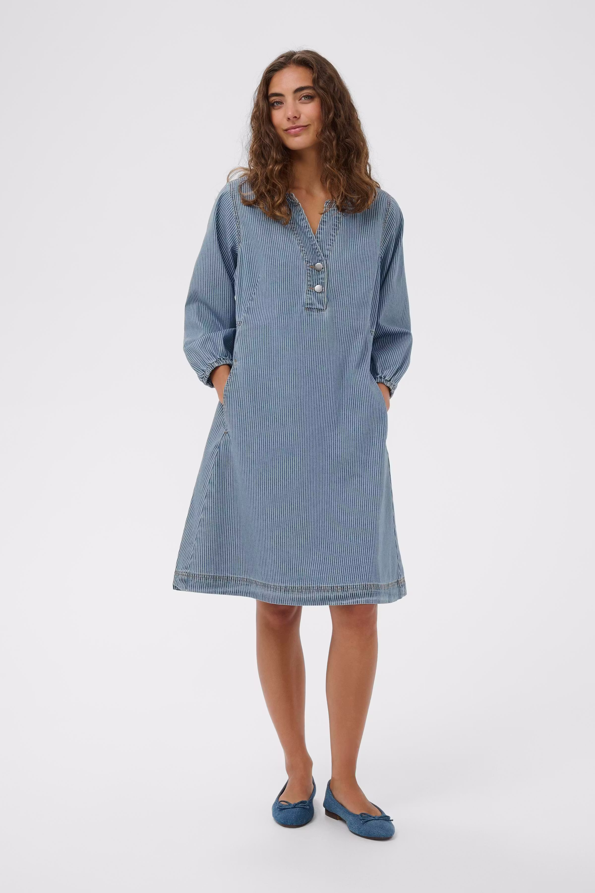 CUayna Dress LOOKBOOK FRONT 50112793-109137
